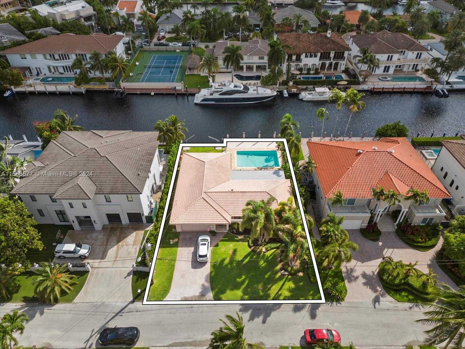 Small Image of 16449 NORTH EAST 31ST AVE, North Miami Beach Number 31
