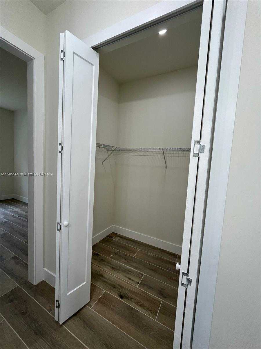 Small Image of 1869 Maurice Ave, Lehigh Acres, FL 33972, USA Number 17