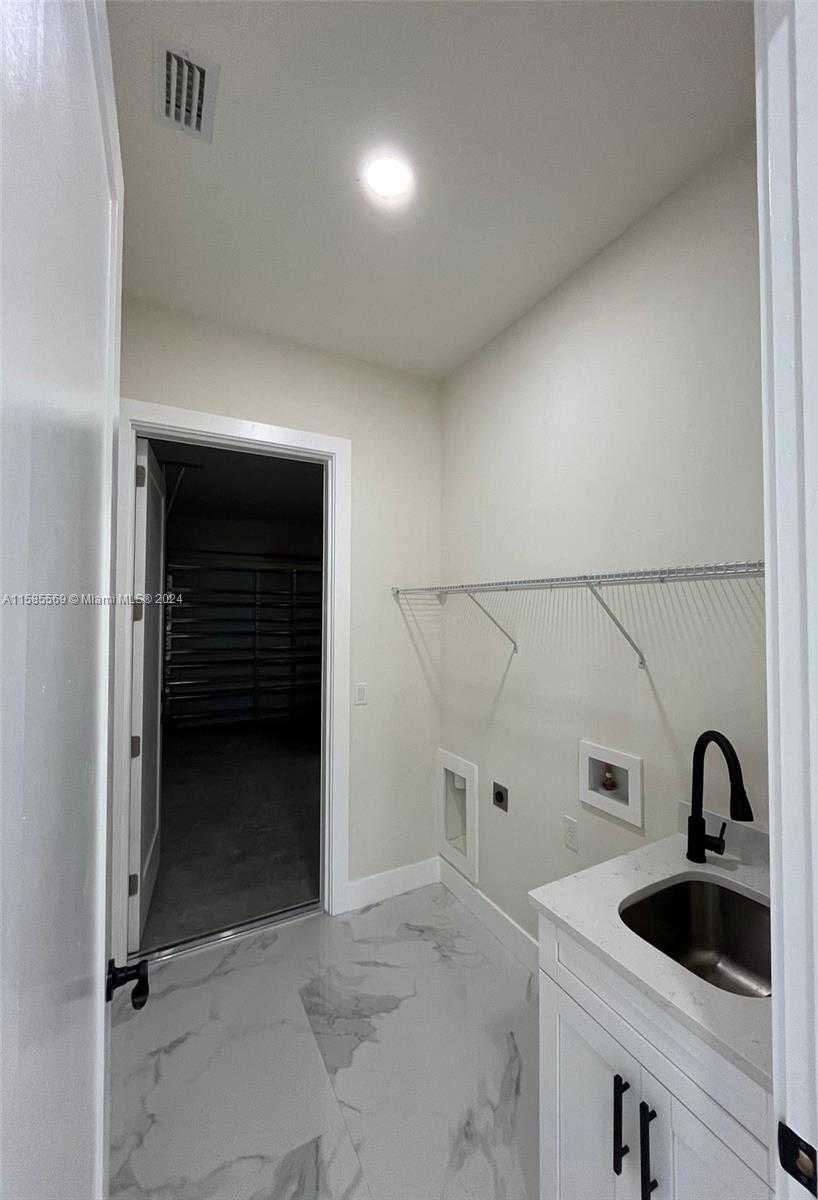 Small Image of 1869 Maurice Ave, Lehigh Acres, FL 33972, USA Number 22