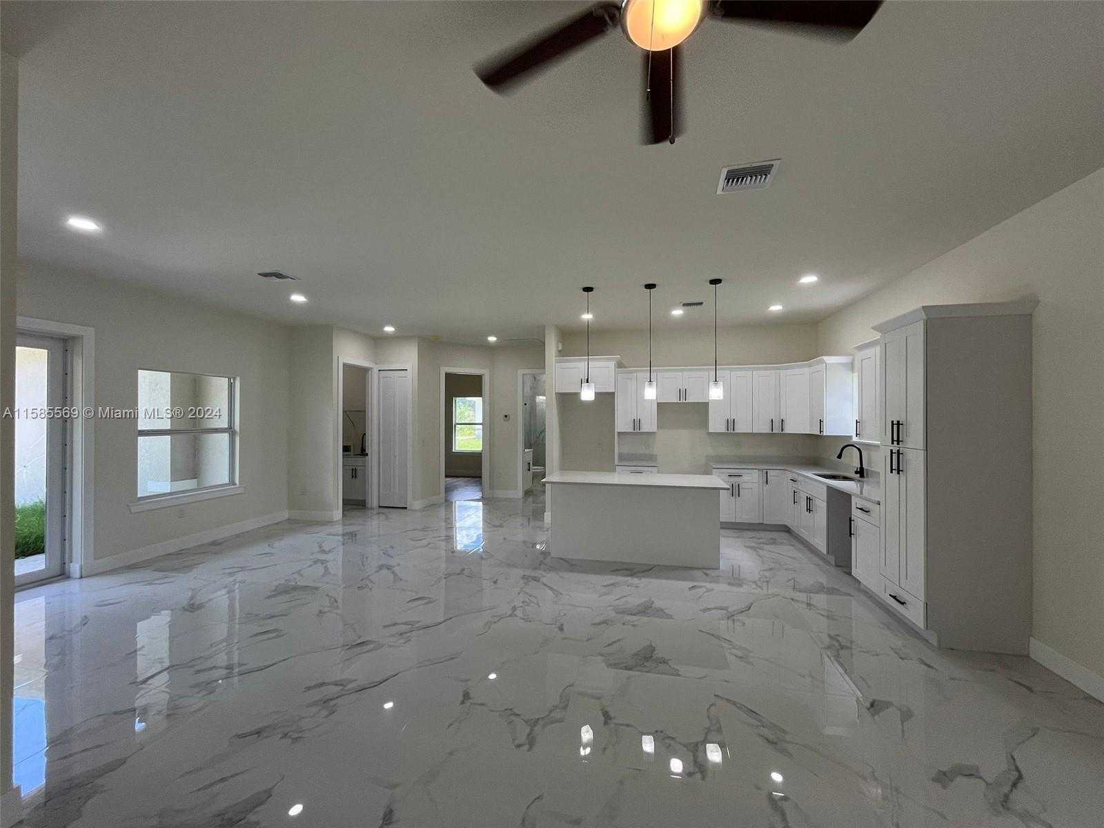 Small Image of 1869 Maurice Ave, Lehigh Acres, FL 33972, USA Number 7