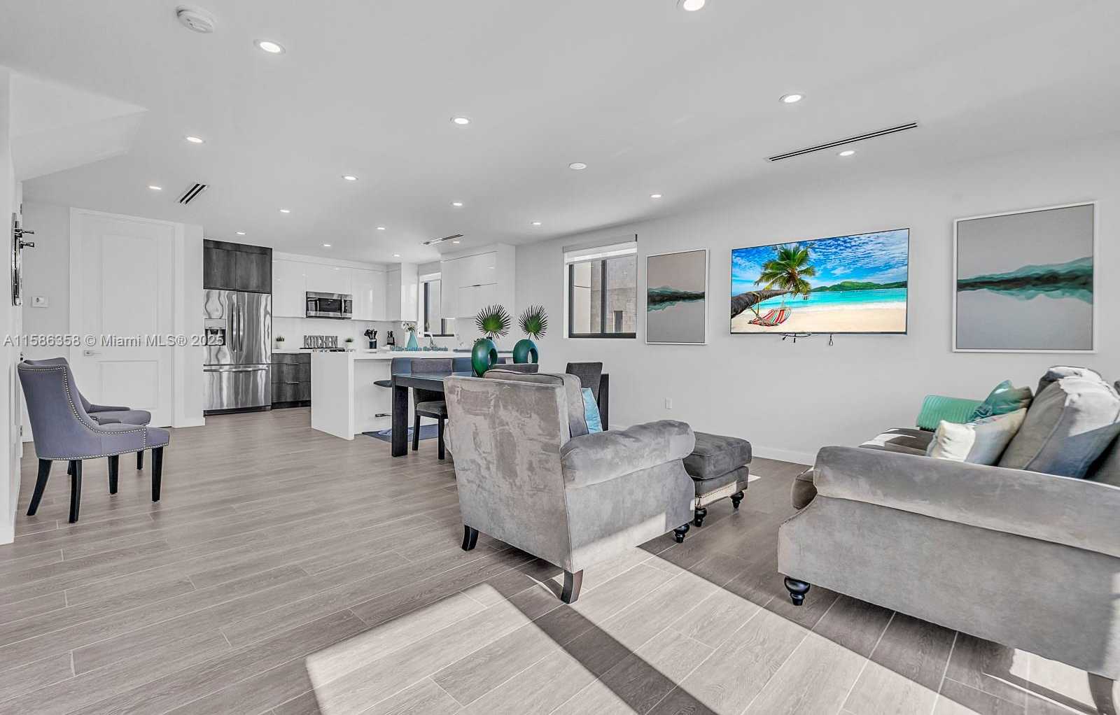 Small Image of 94825 OVERSEAS HWY, Key Largo Number 5