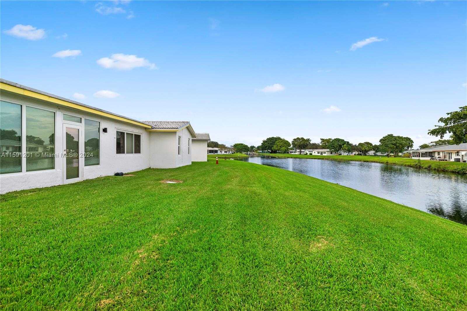 Small Image of 1086 NORTH WEST 88TH WAY, Plantation Number 3