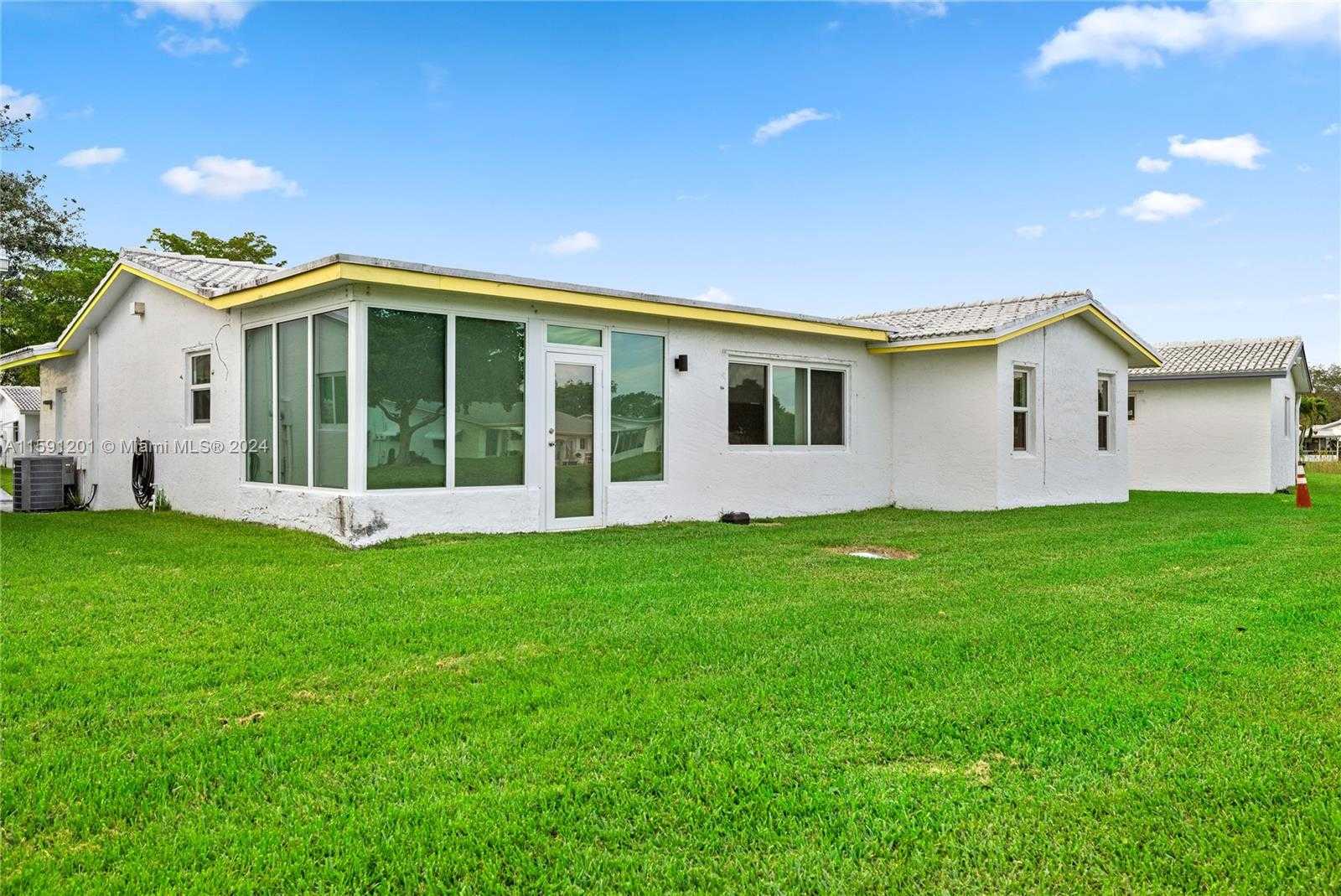 Small Image of 1086 NORTH WEST 88TH WAY, Plantation Number 31