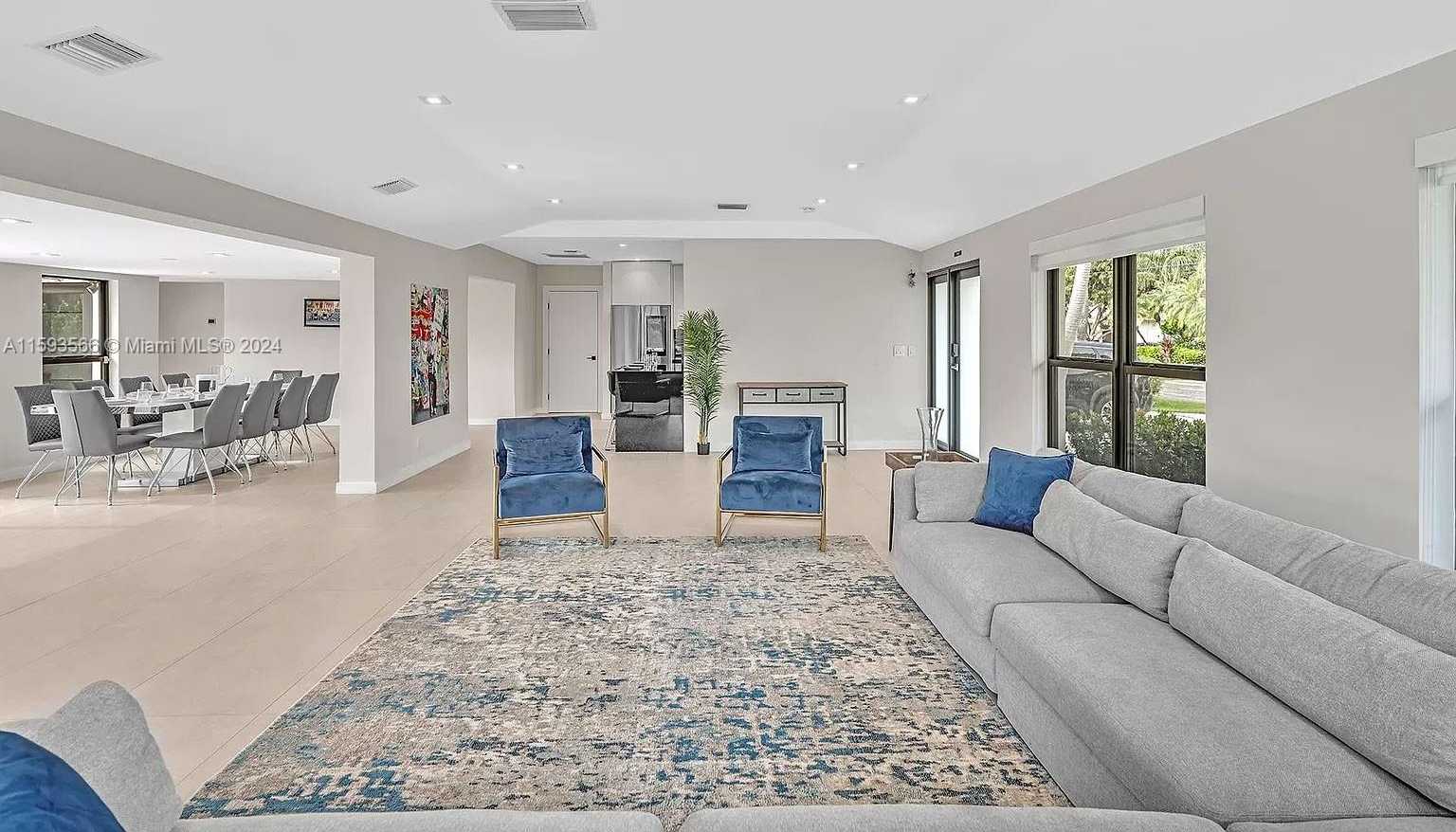 Small Image of 536 HIBISCUS DR, Hallandale Beach Number 23