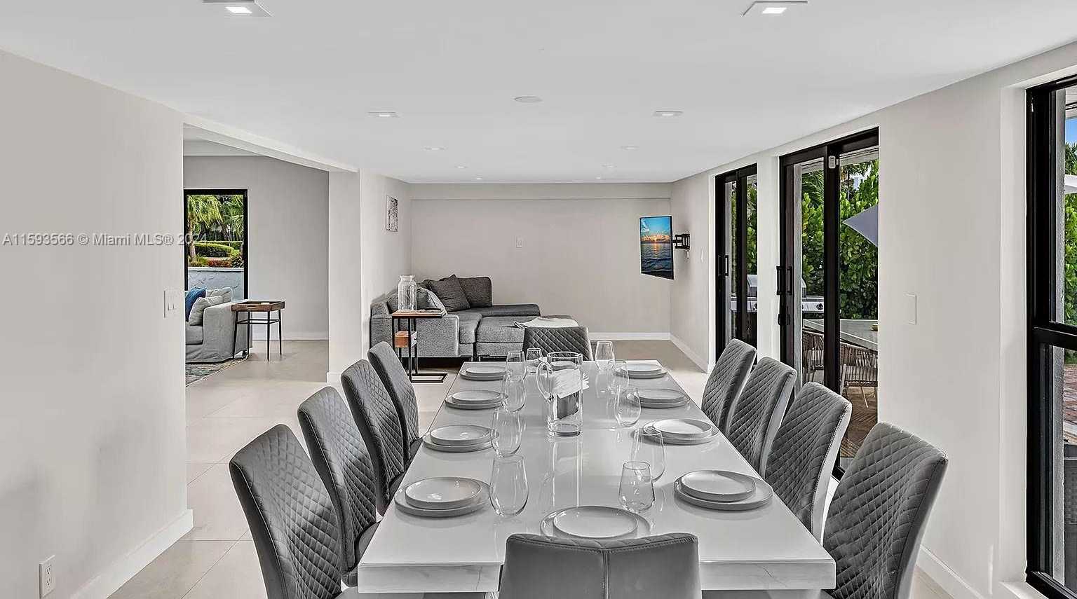 Small Image of 536 HIBISCUS DR, Hallandale Beach Number 39