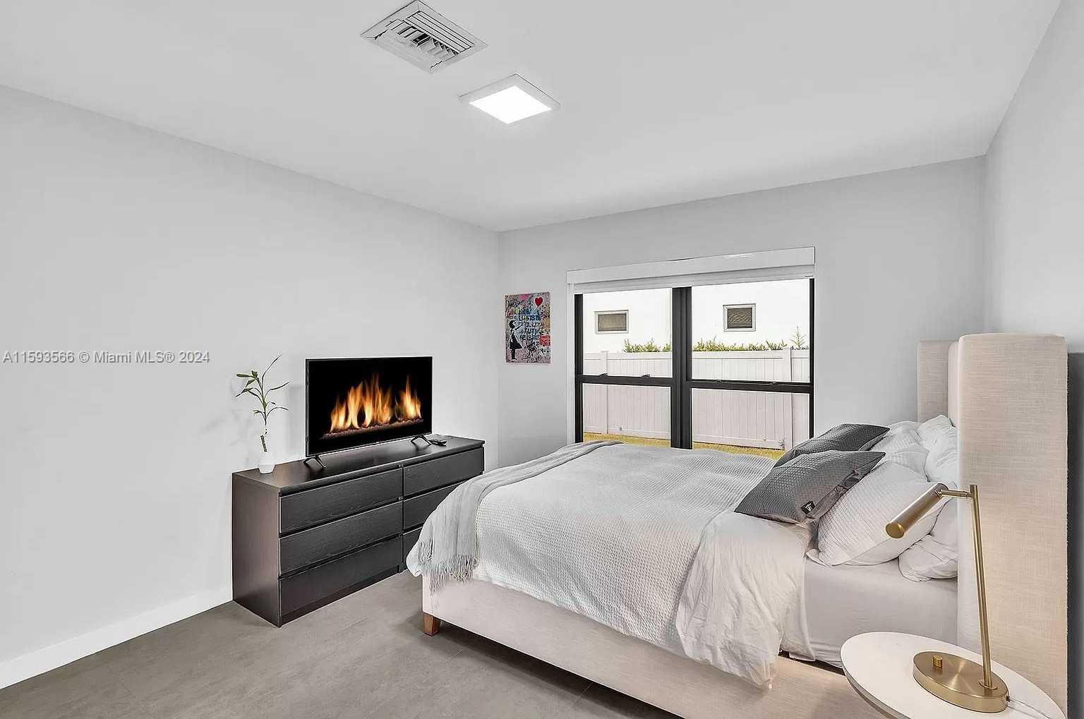 Small Image of 536 HIBISCUS DR, Hallandale Beach Number 41