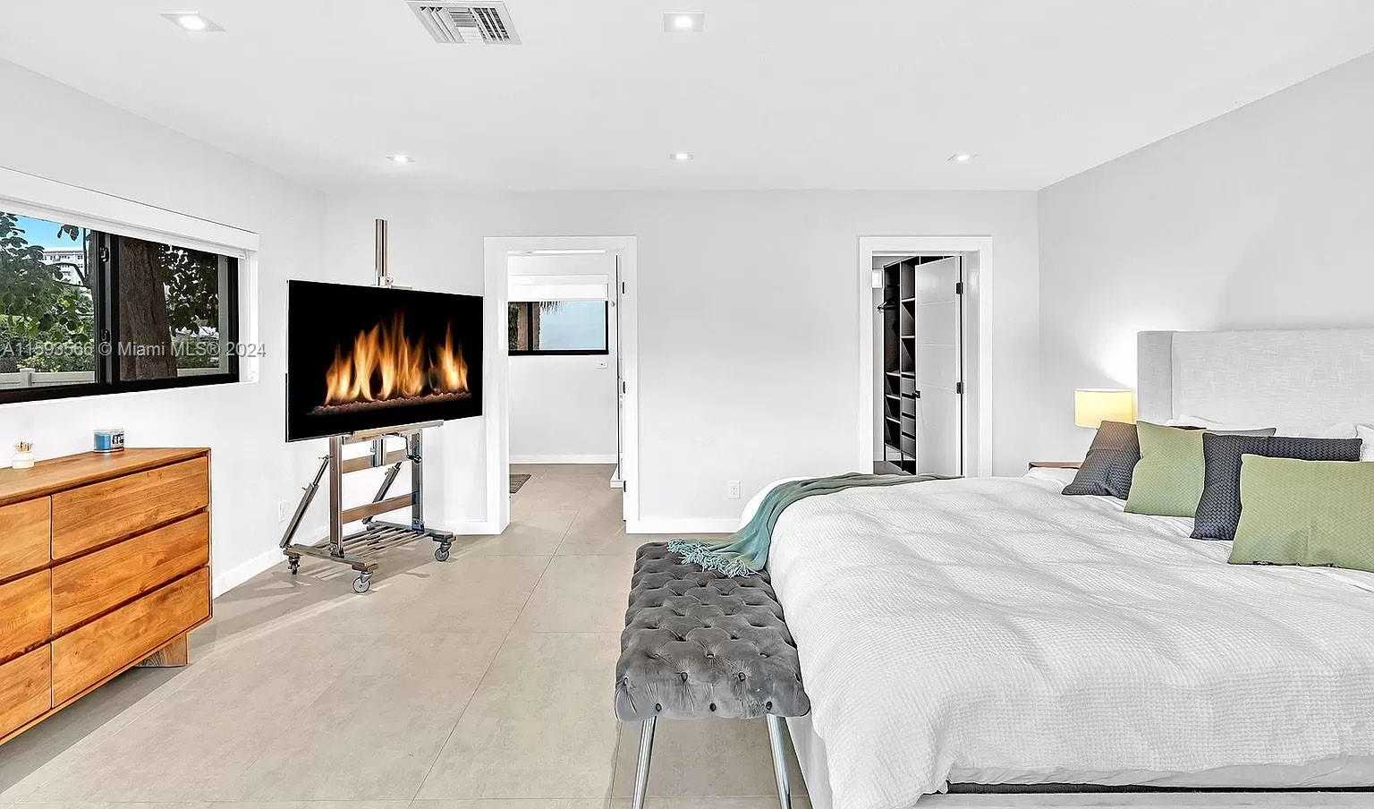 Small Image of 536 HIBISCUS DR, Hallandale Beach Number 50