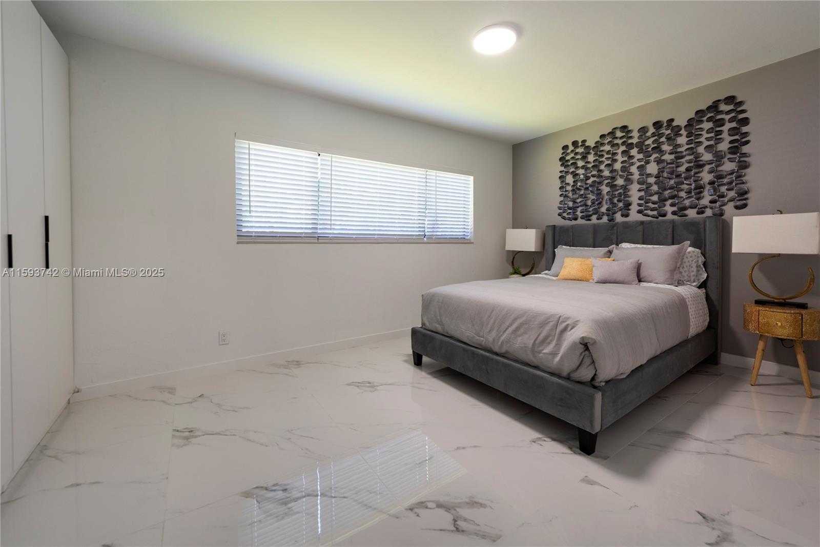 Small Image of 2308 SOUTH EAST 18 ST, Fort Lauderdale Number 10