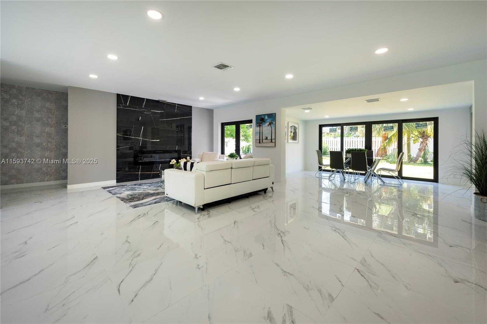 Small Image of 2308 SOUTH EAST 18 ST, Fort Lauderdale Number 23