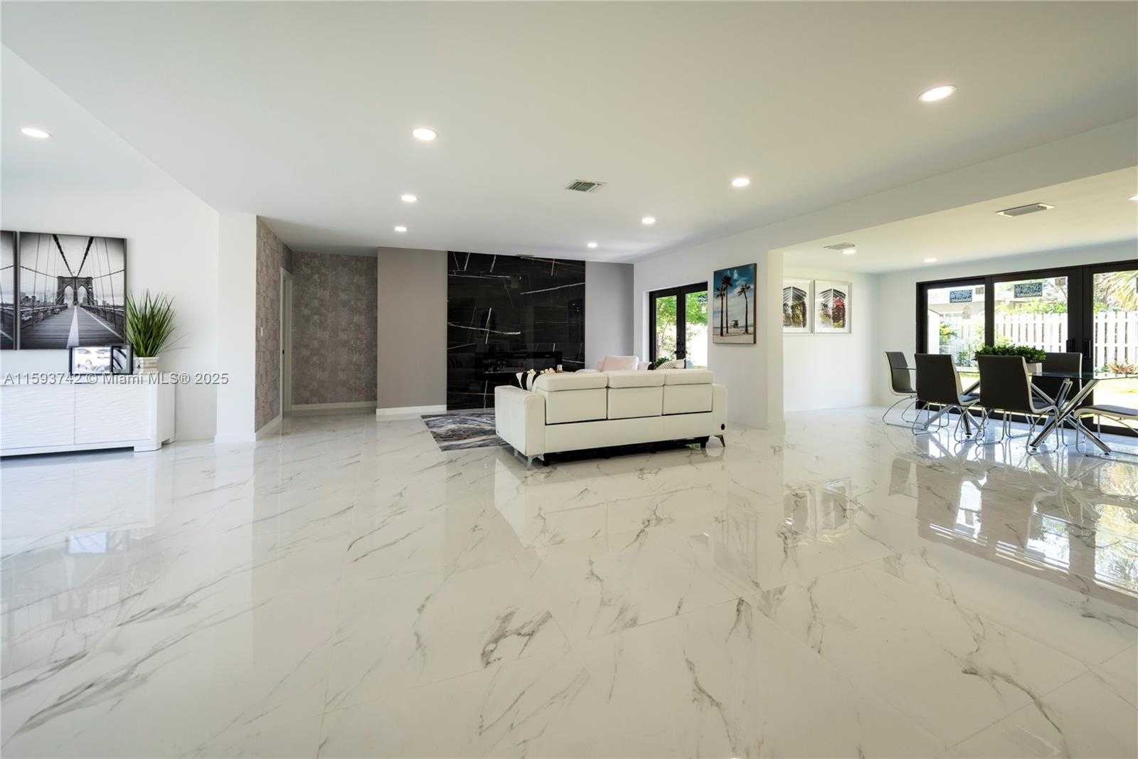 Small Image of 2308 SOUTH EAST 18 ST, Fort Lauderdale Number 27
