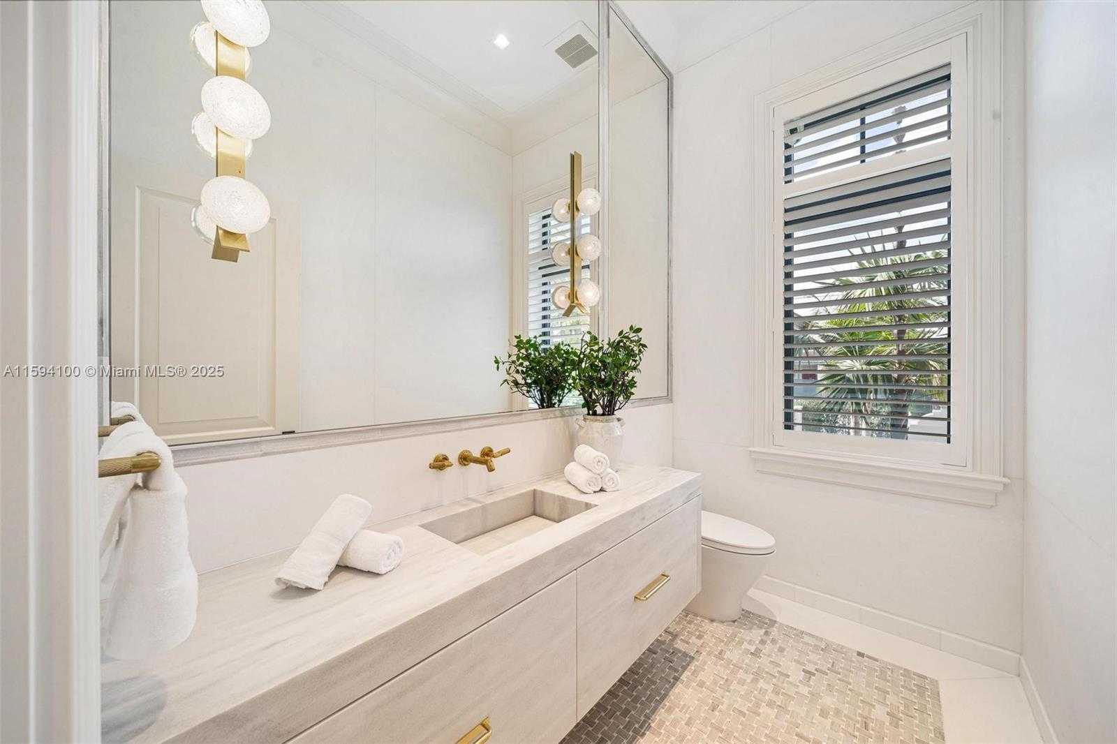 Small Image of 10241 EAST BROADVIEW DR, Bay Harbor Islands Number 14