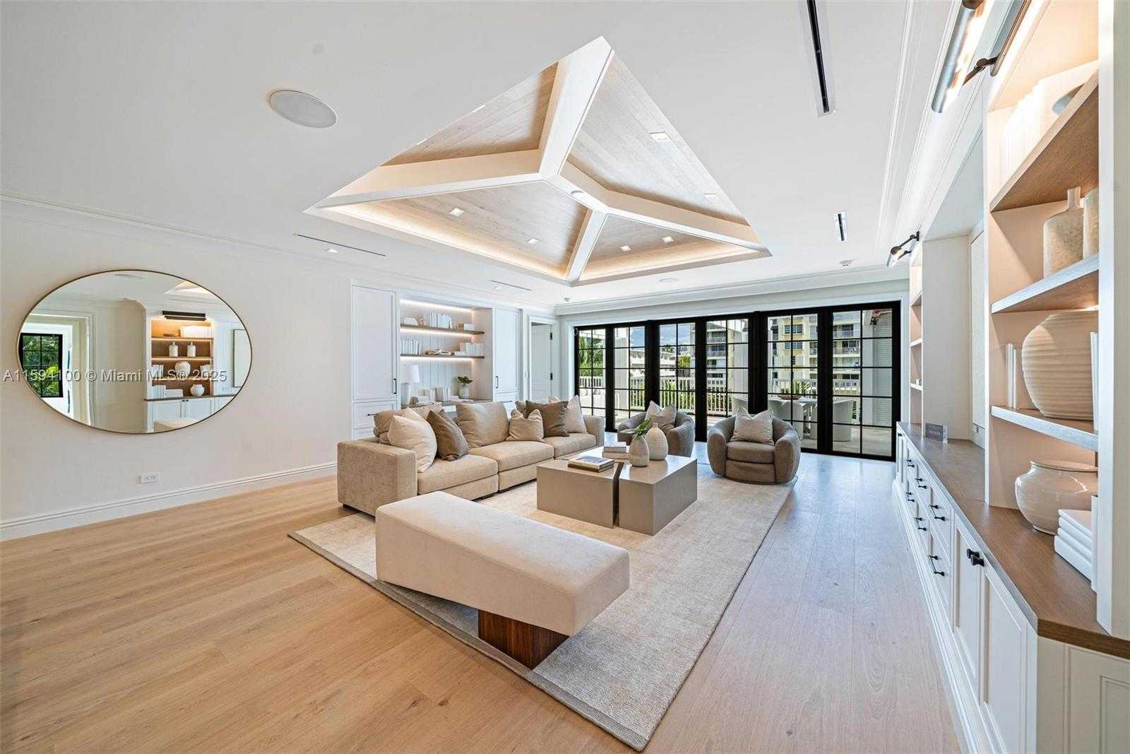 Small Image of 10241 EAST BROADVIEW DR, Bay Harbor Islands Number 18