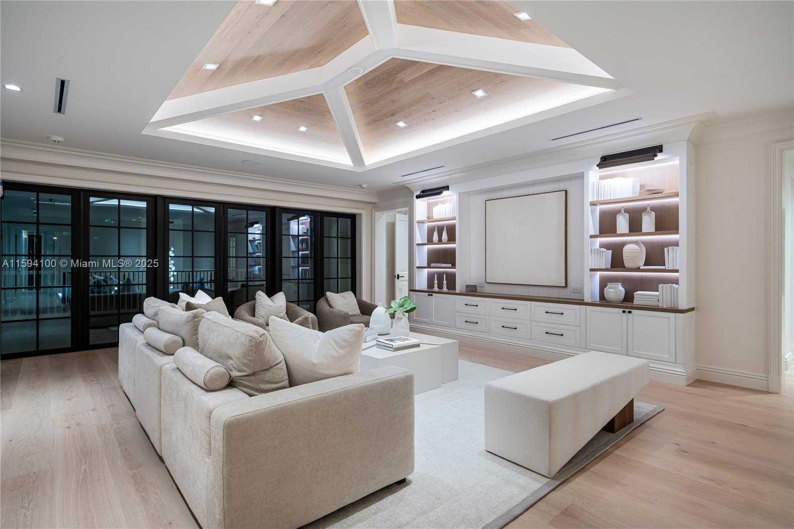 Small Image of 10241 EAST BROADVIEW DR, Bay Harbor Islands Number 19