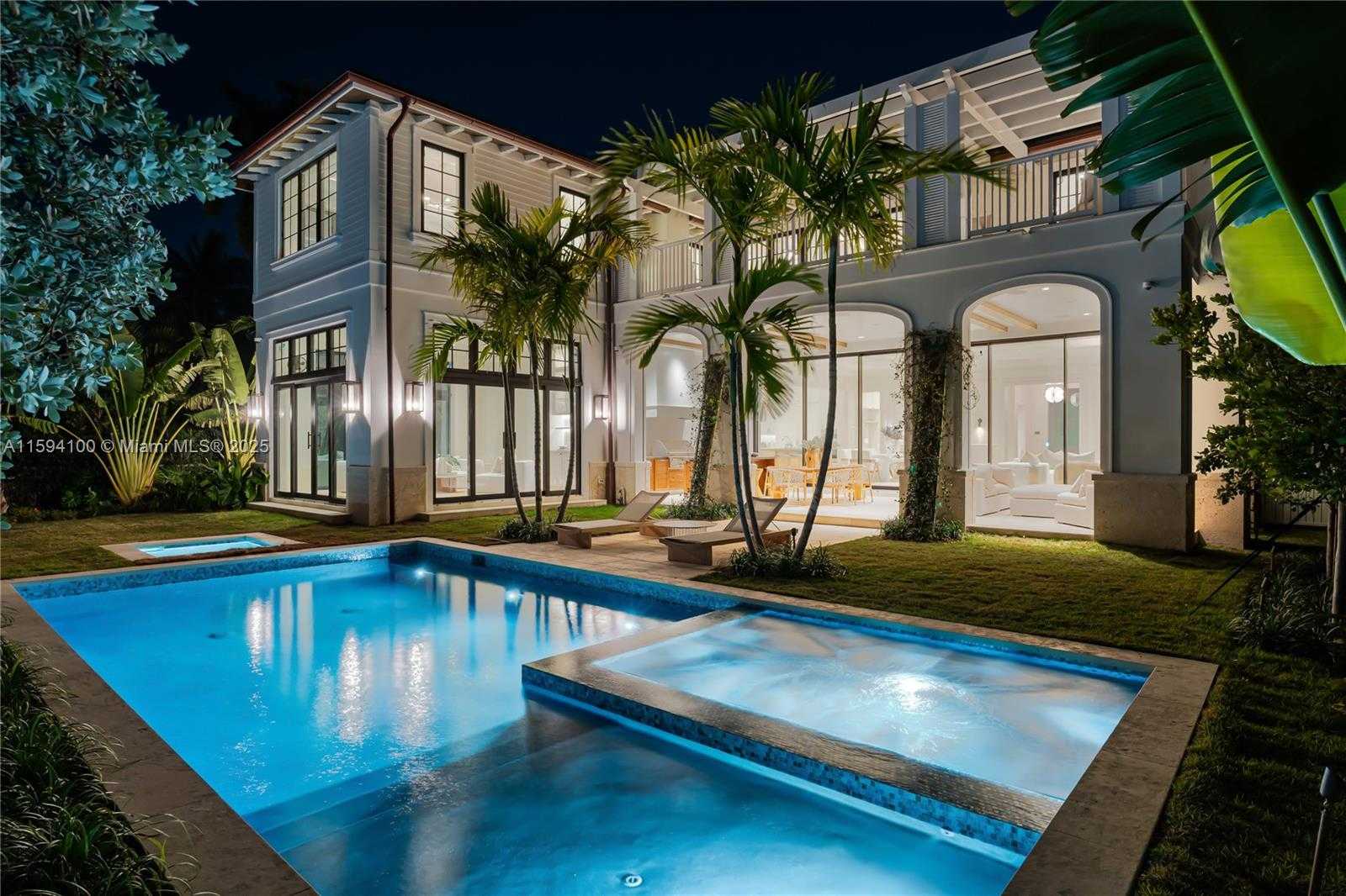 Small Image of 10241 EAST BROADVIEW DR, Bay Harbor Islands Number 3