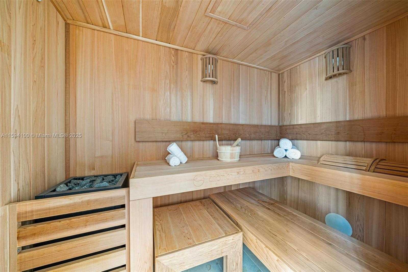Small Image of 10241 EAST BROADVIEW DR, Bay Harbor Islands Number 38