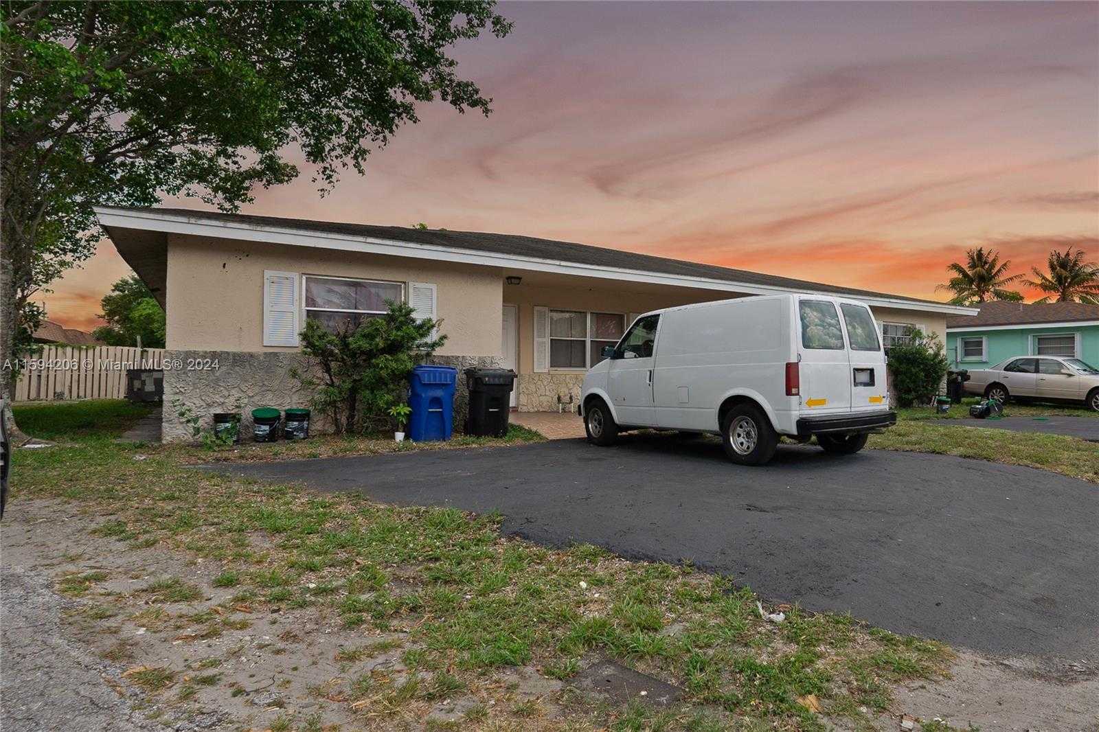 Small Image of 1440 NORTH WEST 20TH ST, UNIT B, Fort Lauderdale Number 2