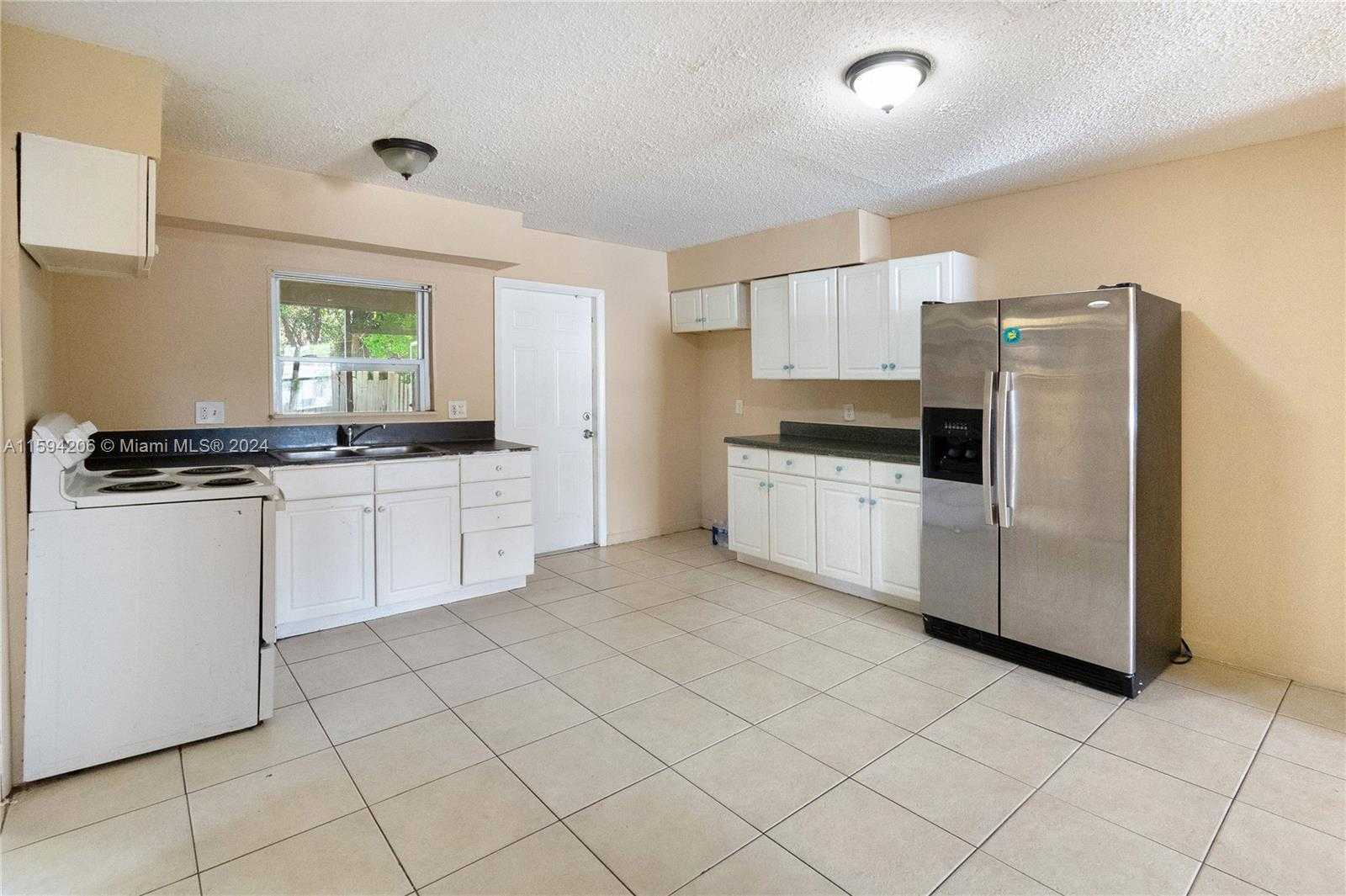 Small Image of 1440 NORTH WEST 20TH ST, UNIT B, Fort Lauderdale Number 5