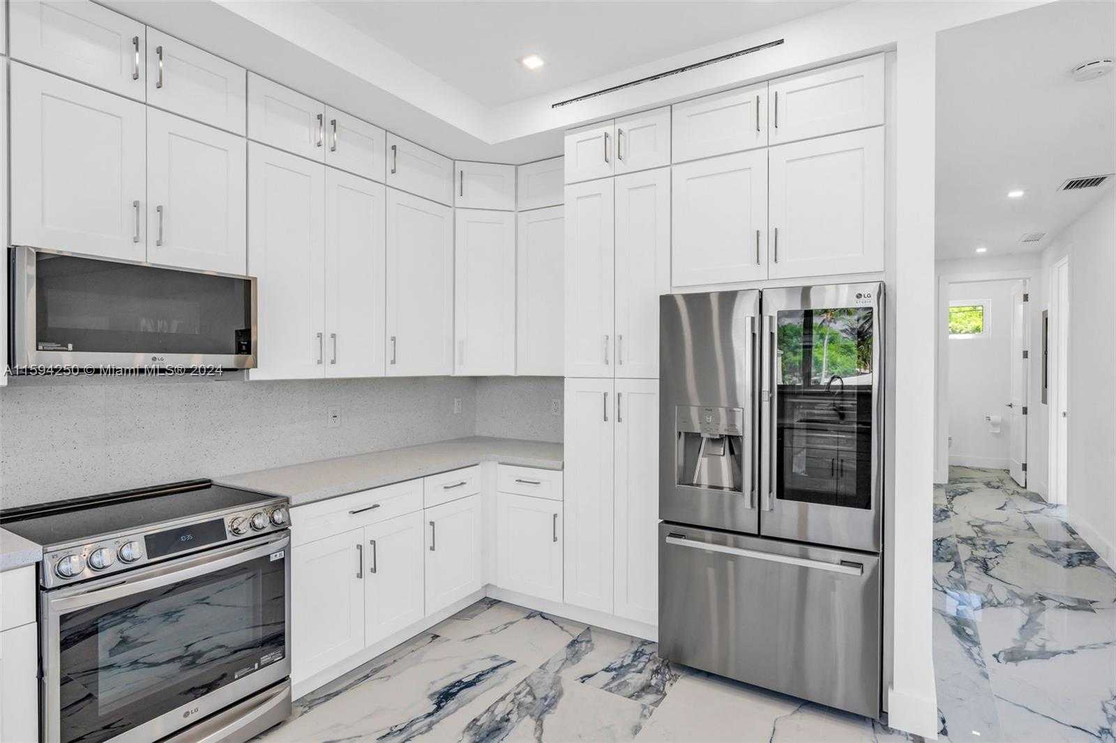 Small Image of 84 CORAL WAY, Key Largo Number 12