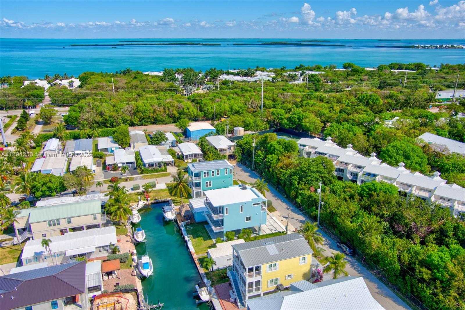 Small Image of 84 CORAL WAY, Key Largo Number 13