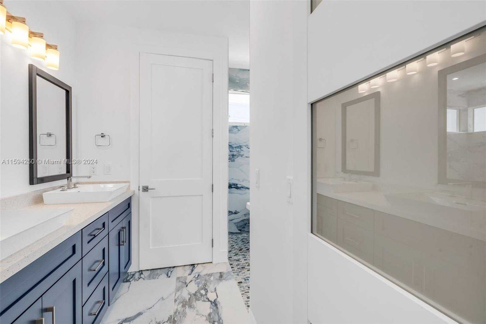 Small Image of 84 CORAL WAY, Key Largo Number 30