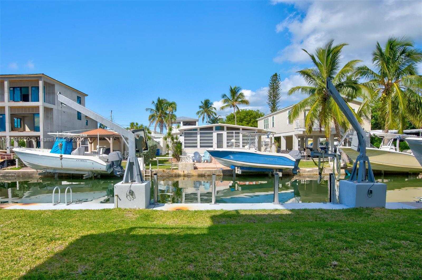 Small Image of 84 CORAL WAY, Key Largo Number 35