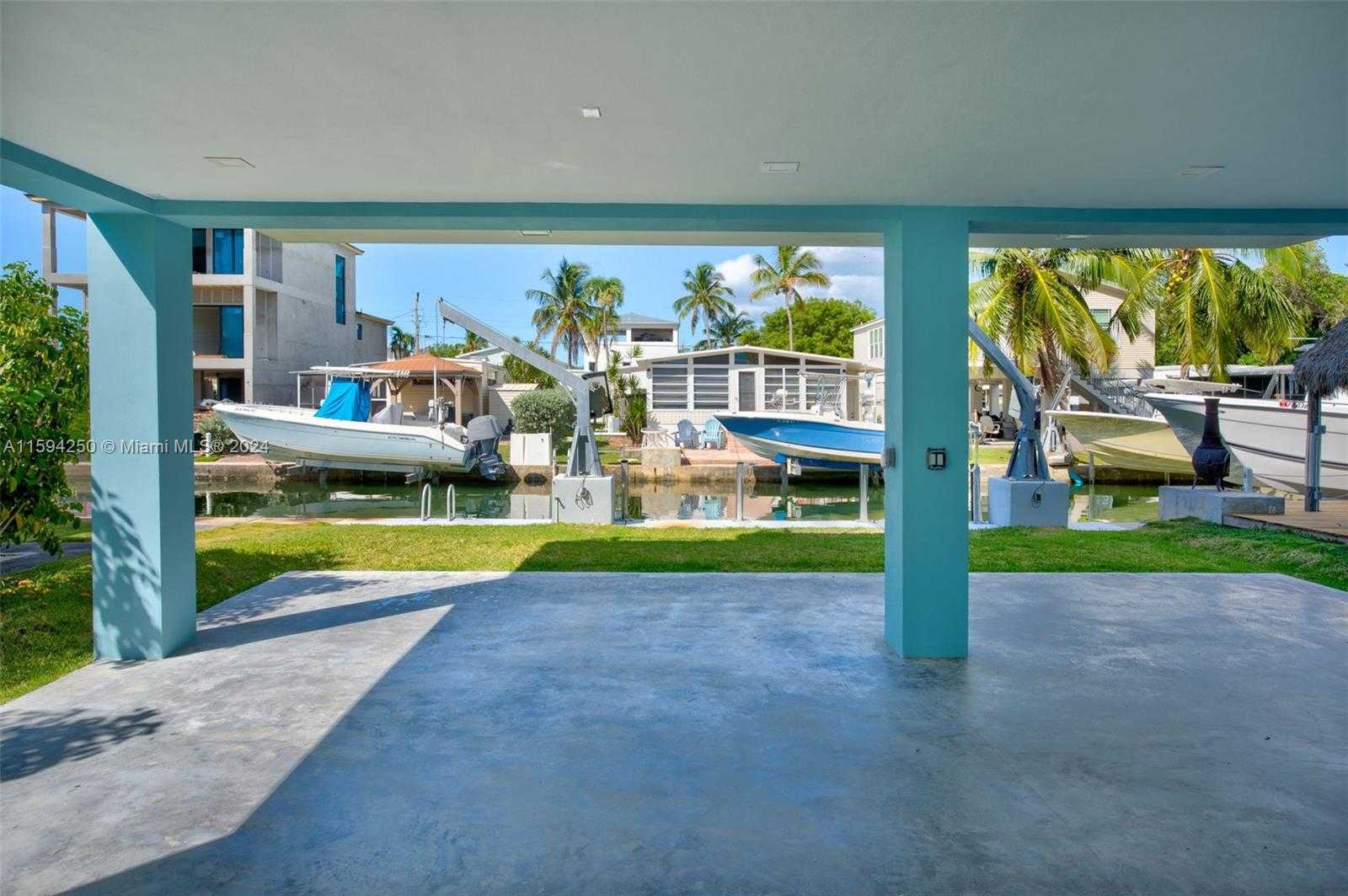 Small Image of 84 CORAL WAY, Key Largo Number 38