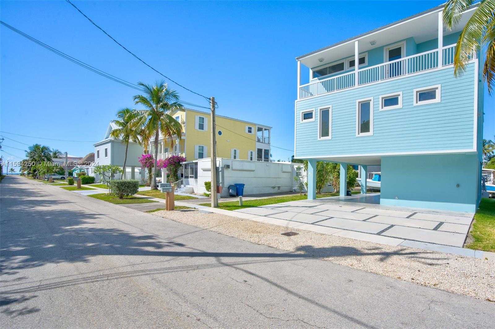 Small Image of 84 CORAL WAY, Key Largo Number 40