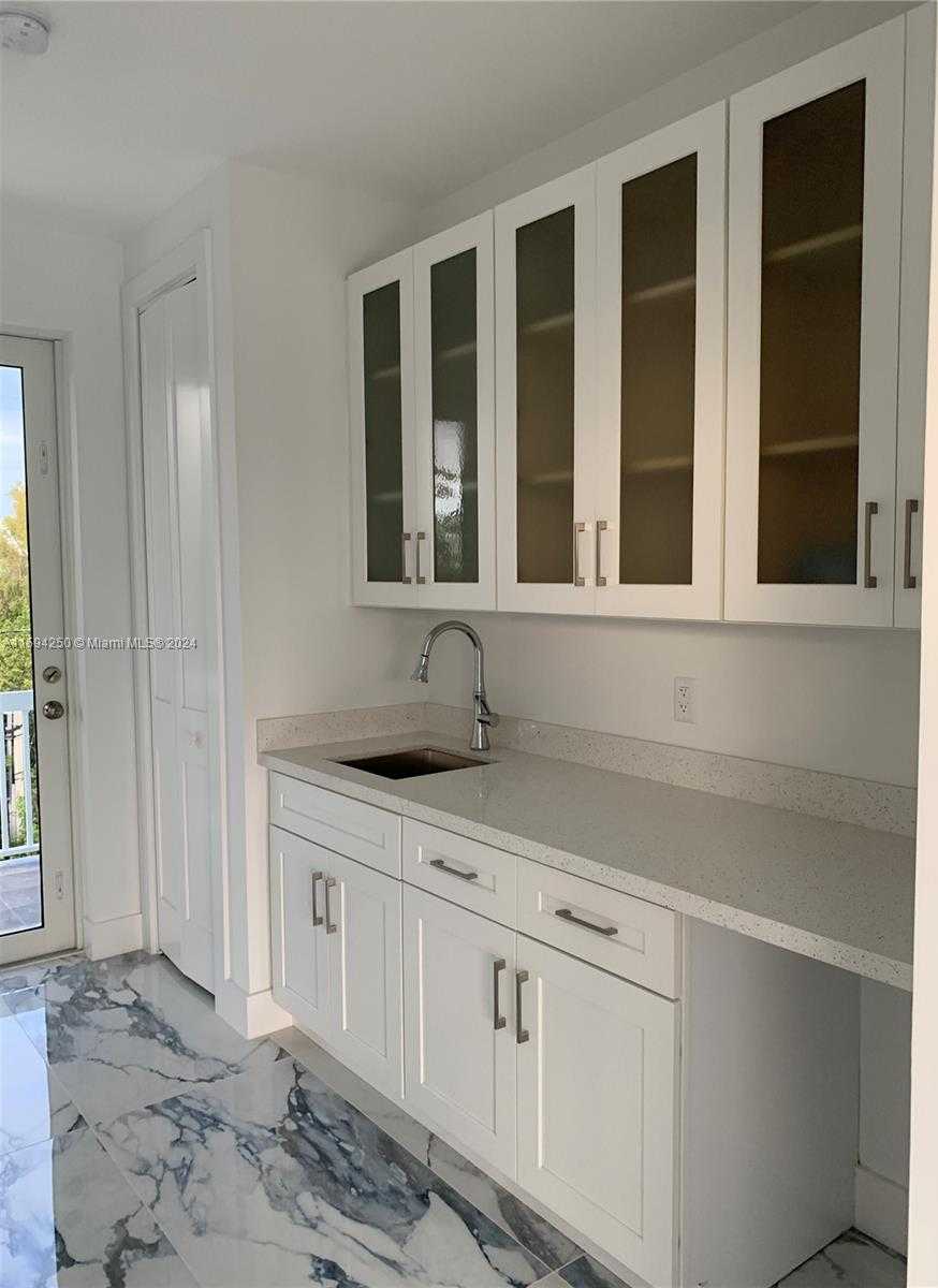 Small Image of 84 CORAL WAY, Key Largo Number 60