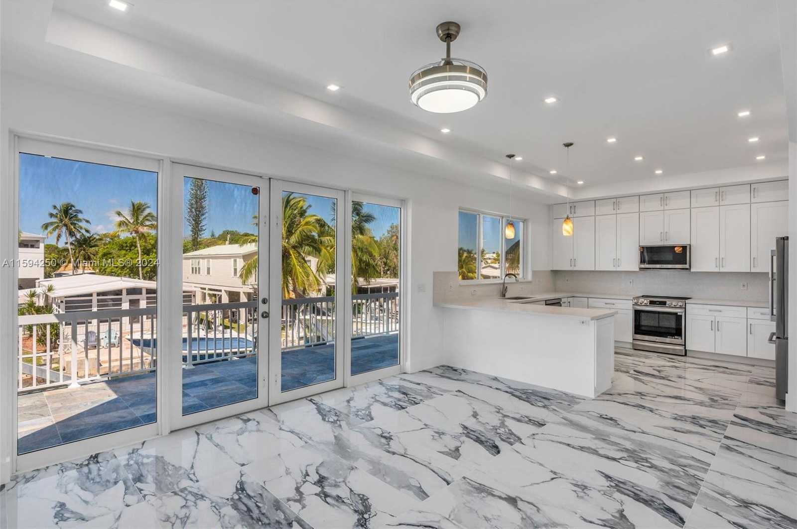 Small Image of 84 CORAL WAY, Key Largo Number 8