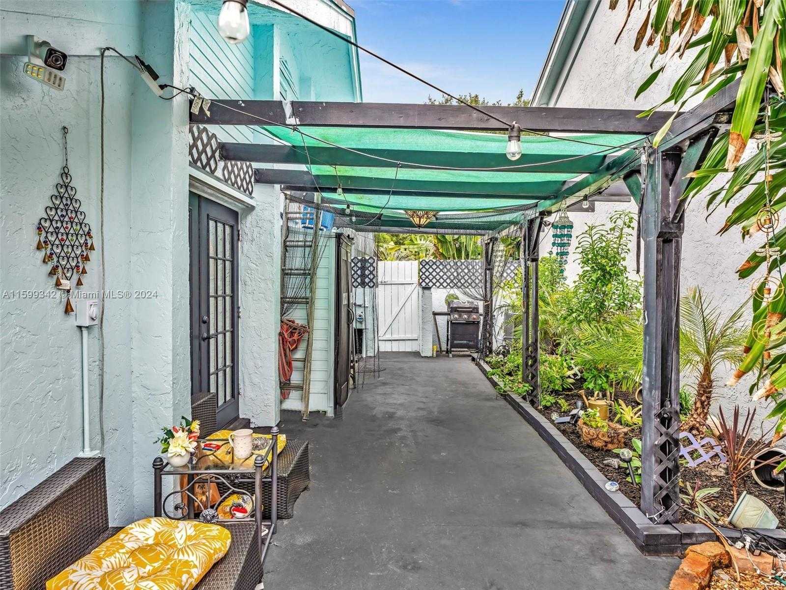 Small Image of 3960 SOUTH WEST 84TH TER, Davie Number 51
