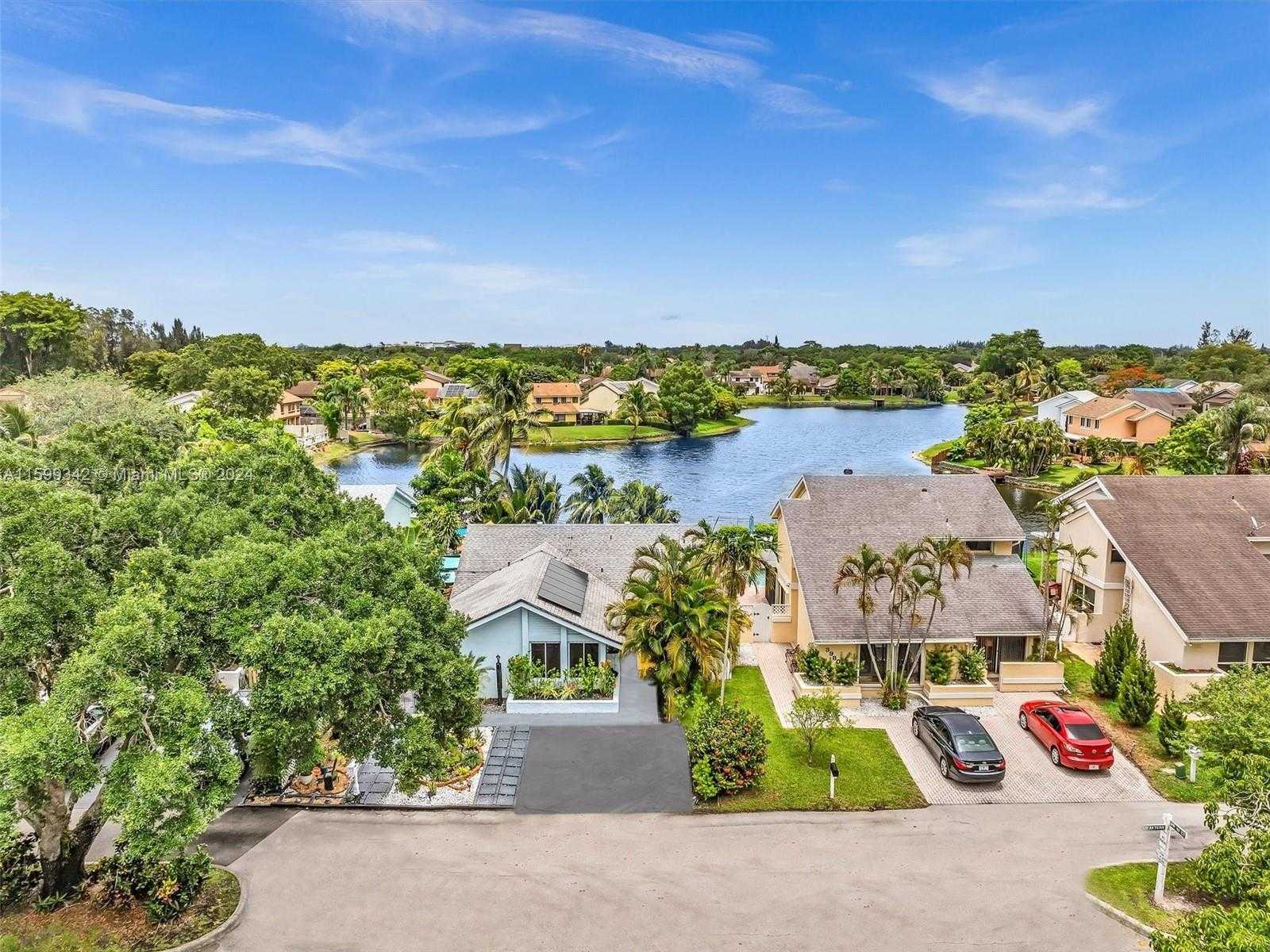 Small Image of 3960 SOUTH WEST 84TH TER, Davie Number 60