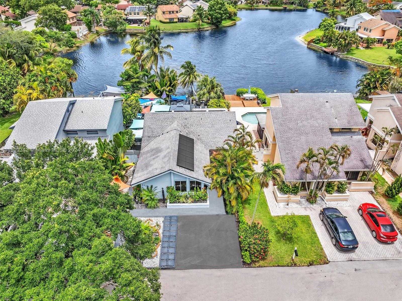 Small Image of 3960 SOUTH WEST 84TH TER, Davie Number 62