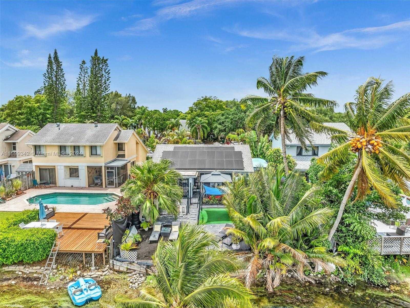 Small Image of 3960 SOUTH WEST 84TH TER, Davie Number 67