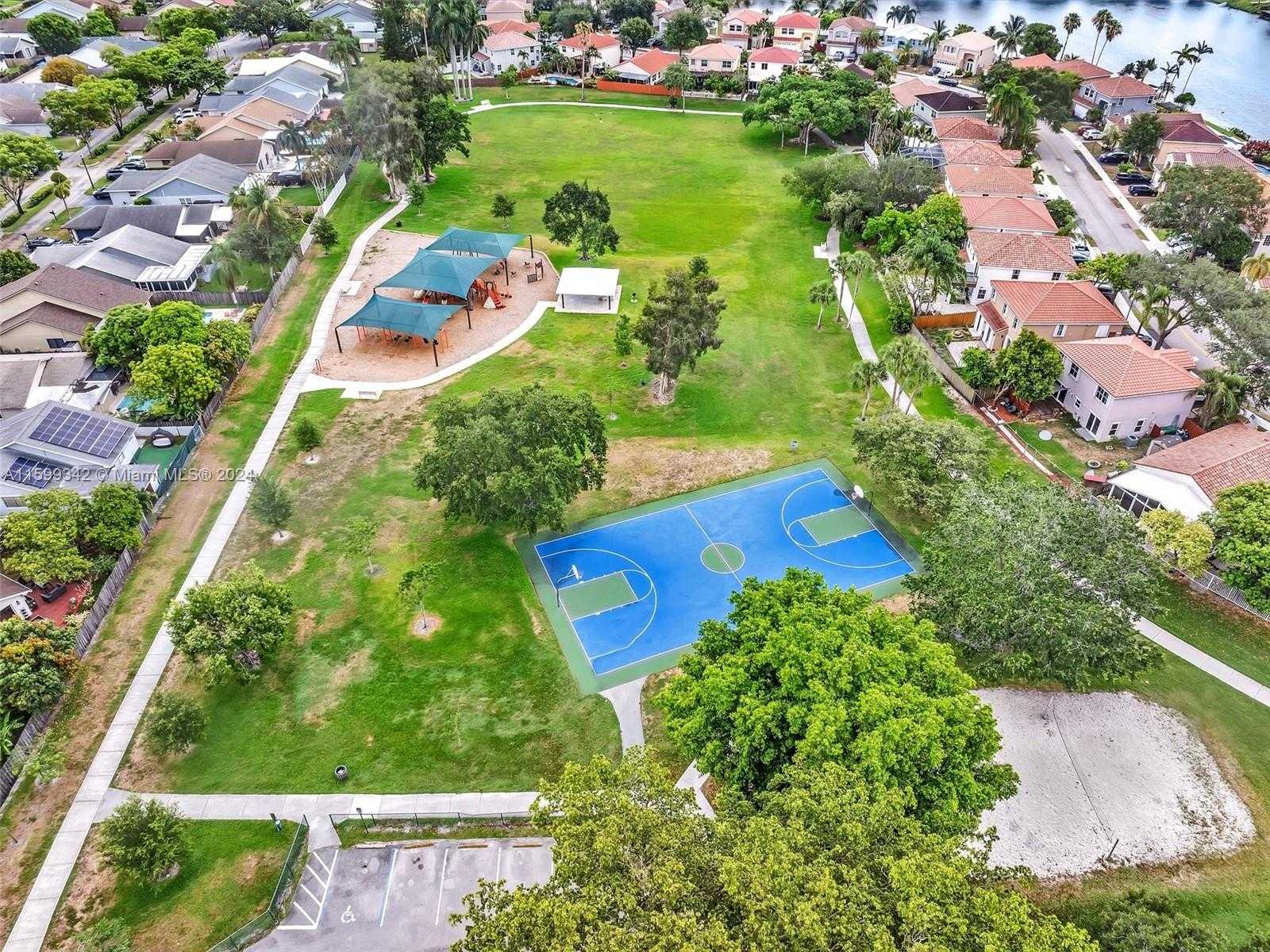 Small Image of 3960 SOUTH WEST 84TH TER, Davie Number 75