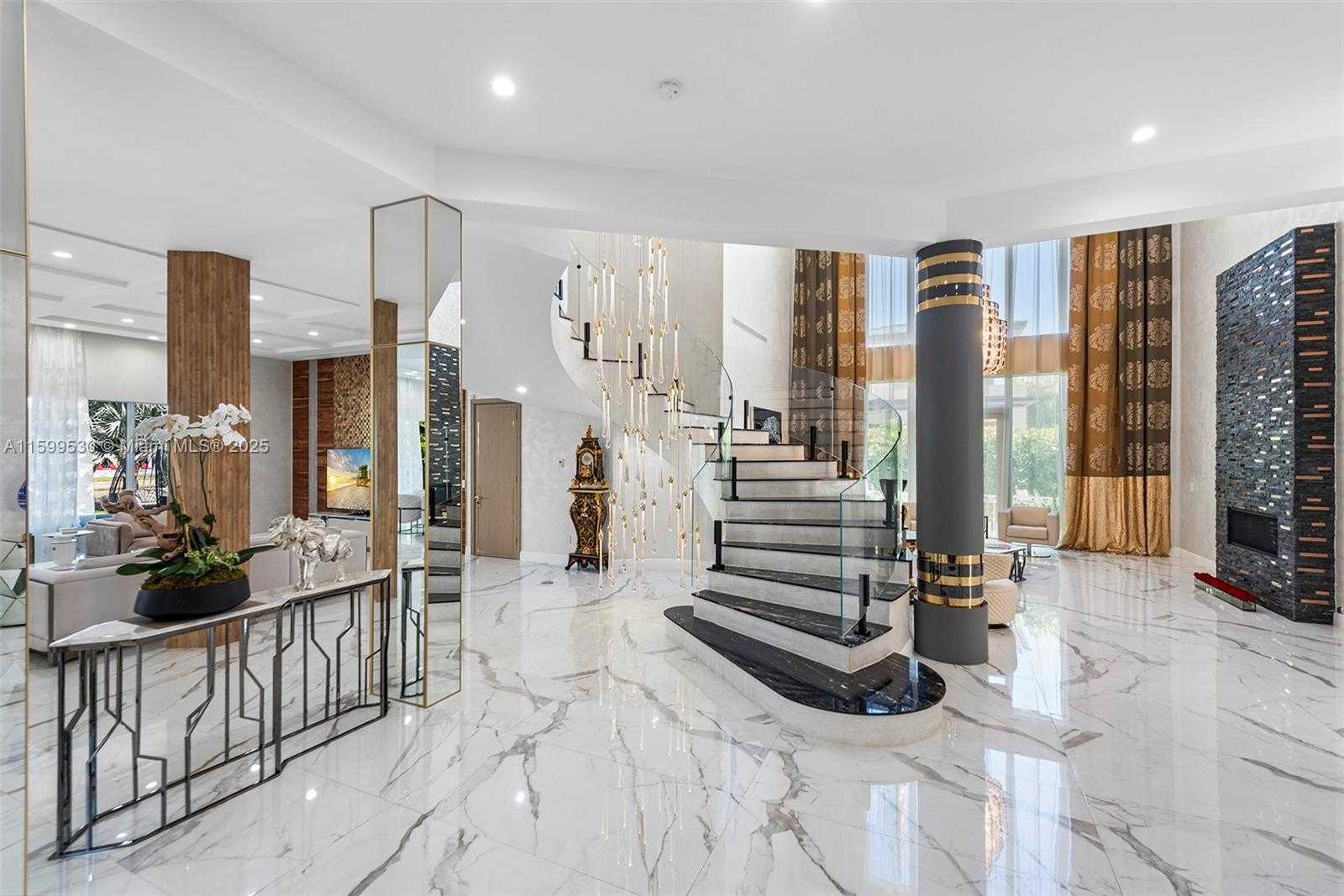 Small Image of 630 GOLDEN BEACH DR, Golden Beach Number 14