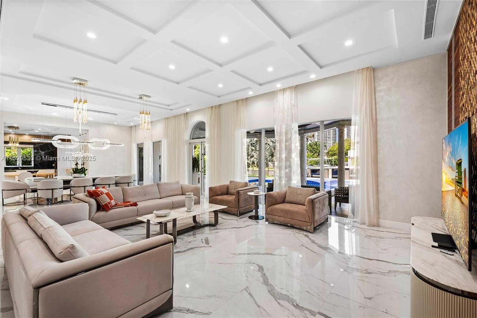 Small Image of 630 GOLDEN BEACH DR, Golden Beach Number 24