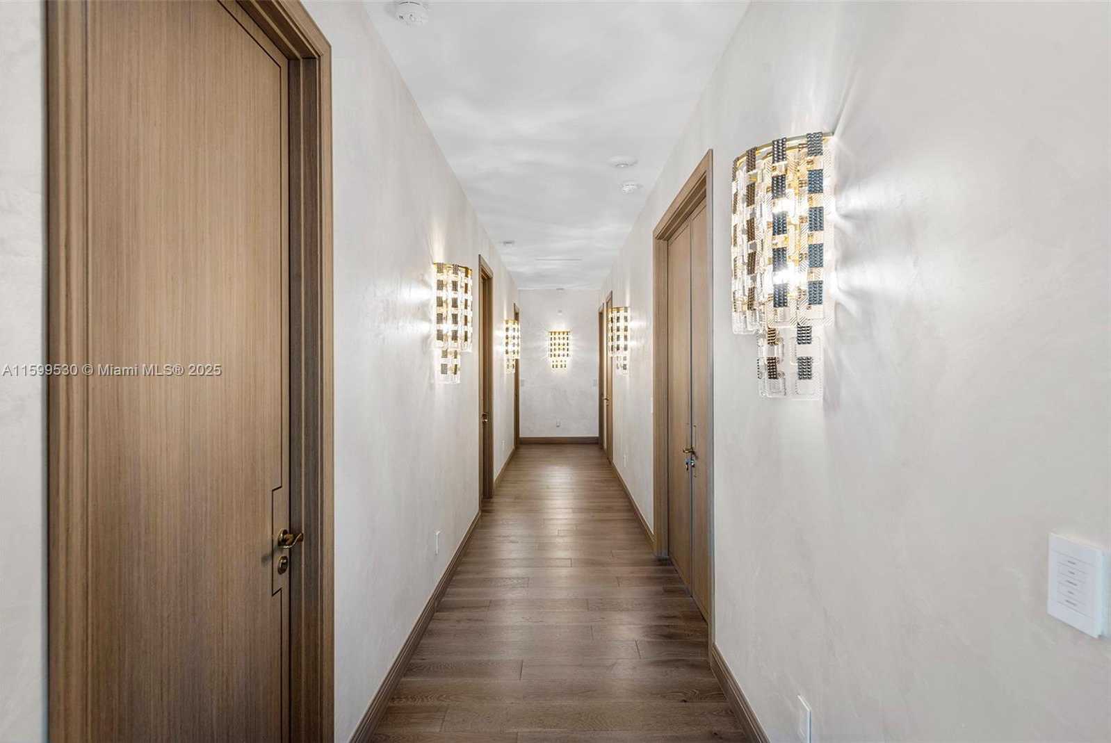 Small Image of 630 GOLDEN BEACH DR, Golden Beach Number 39