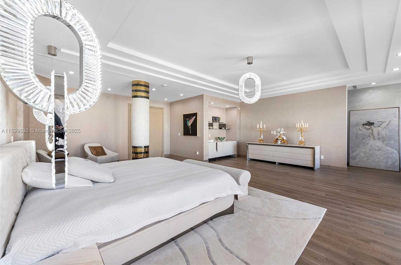 Small Image of 630 GOLDEN BEACH DR, Golden Beach Number 44
