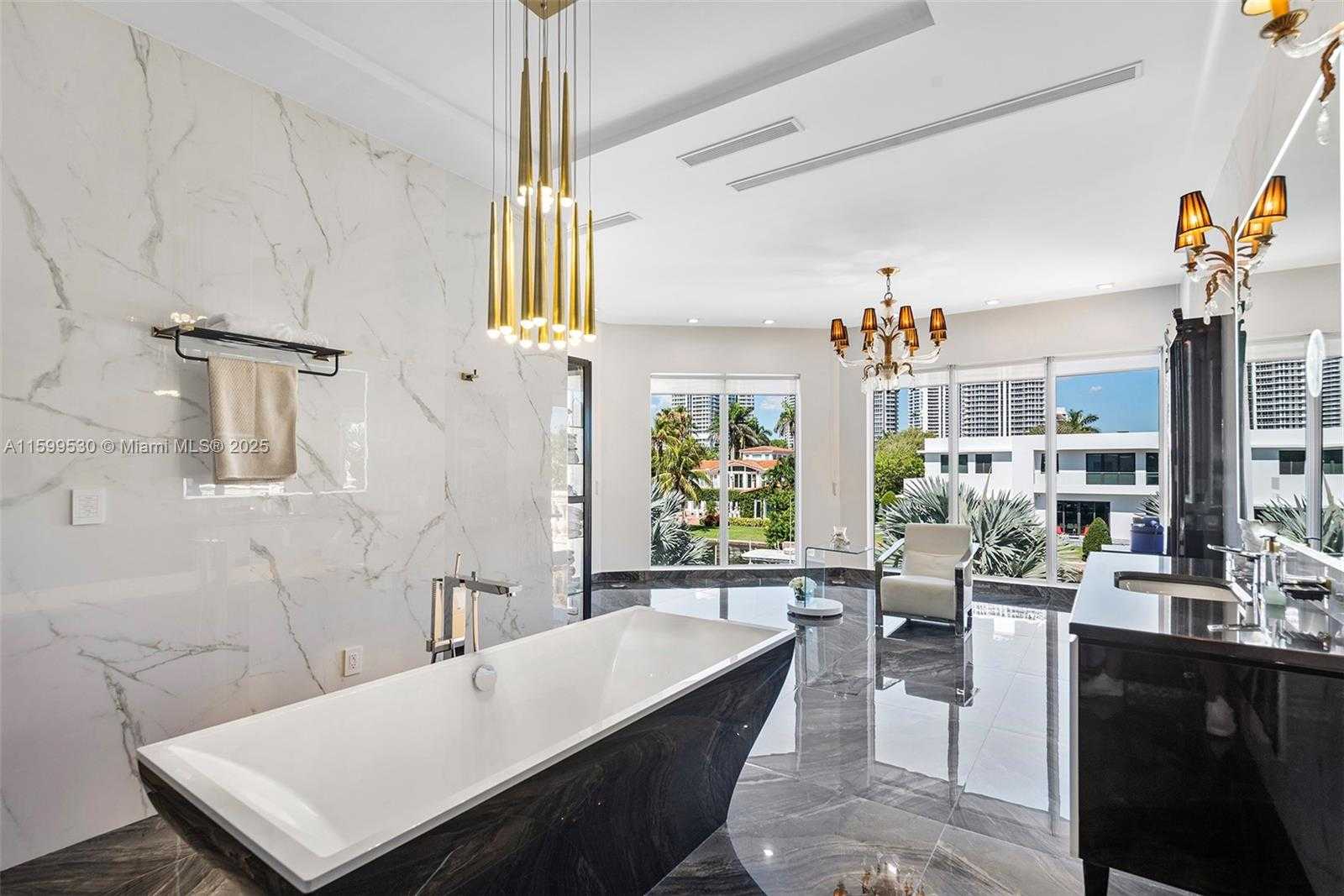 Small Image of 630 GOLDEN BEACH DR, Golden Beach Number 48