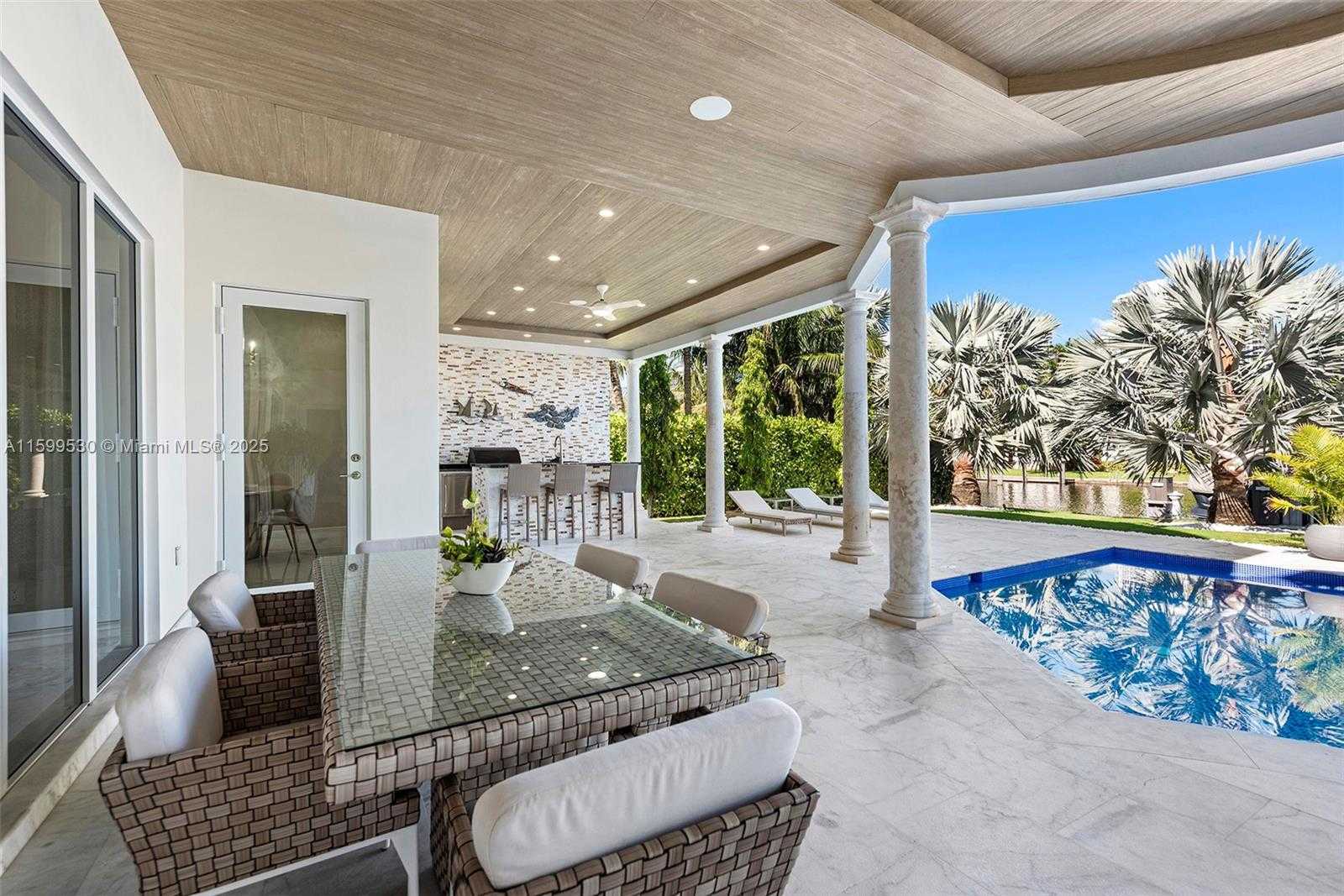Small Image of 630 GOLDEN BEACH DR, Golden Beach Number 67