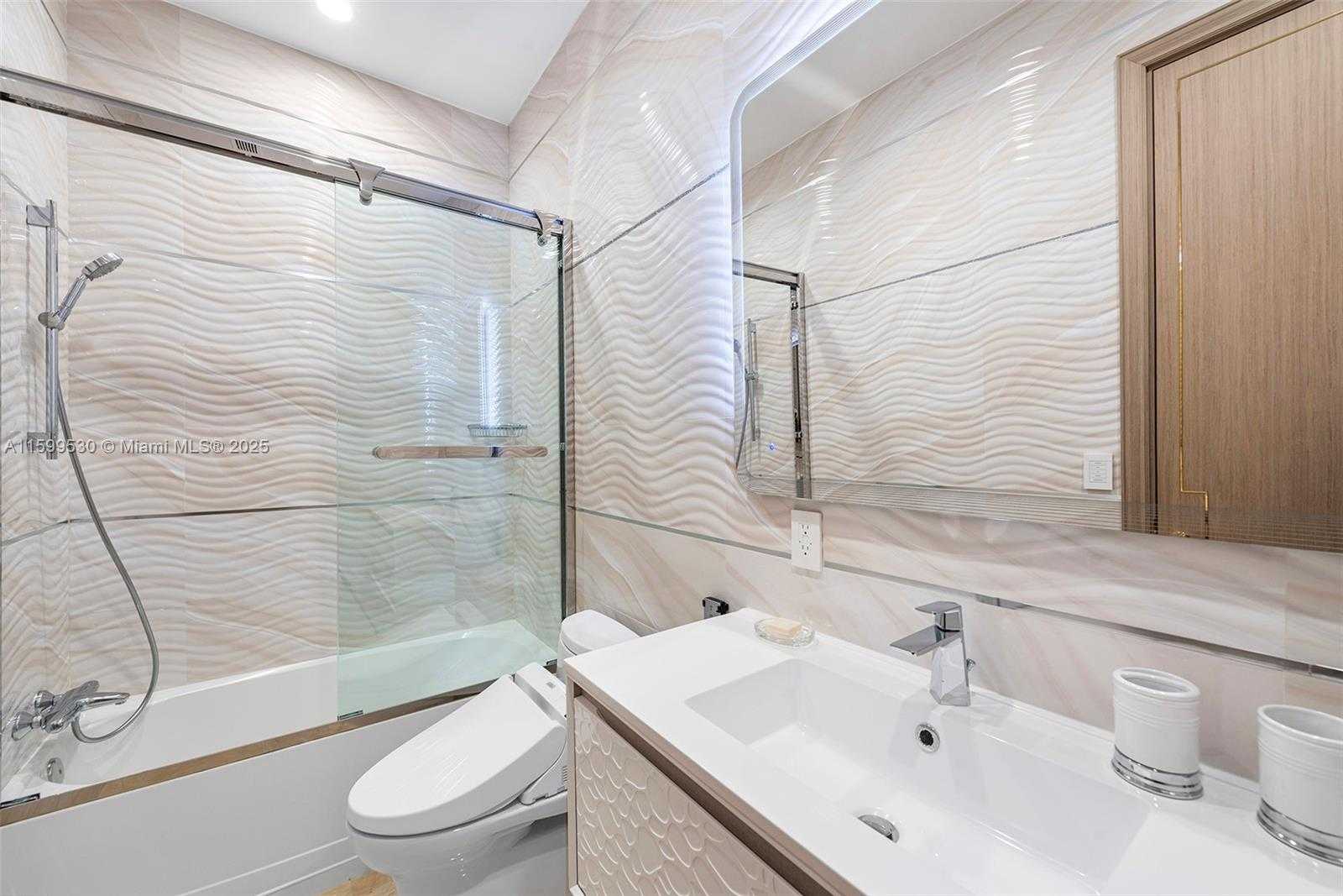 Small Image of 630 GOLDEN BEACH DR, Golden Beach Number 80