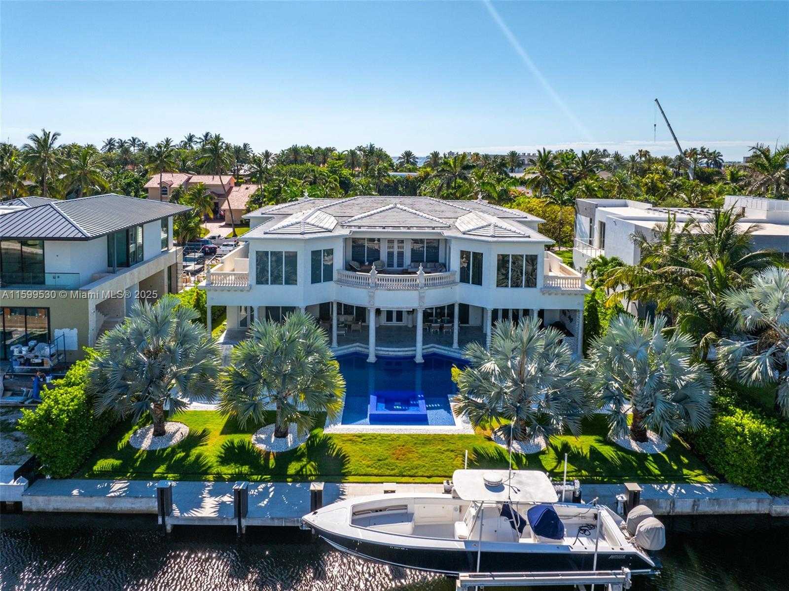 Small Image of 630 GOLDEN BEACH DR, Golden Beach Number 88