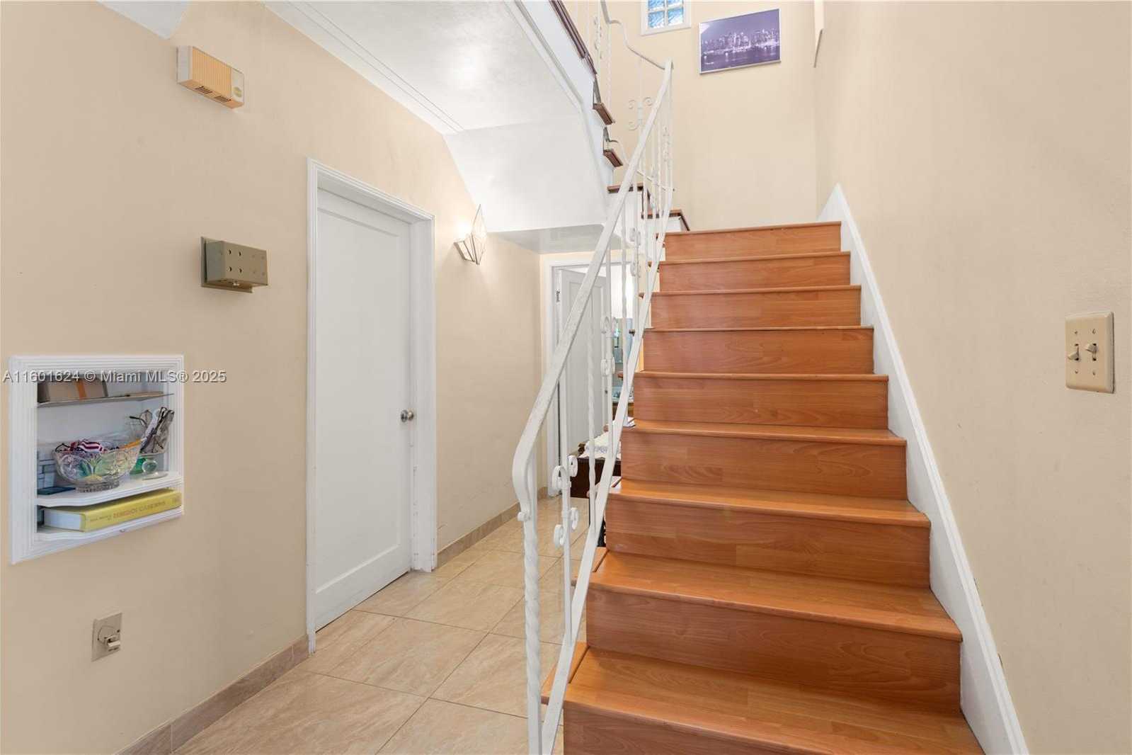 Small Image of 9280 HARDING AVE, Surfside Number 13