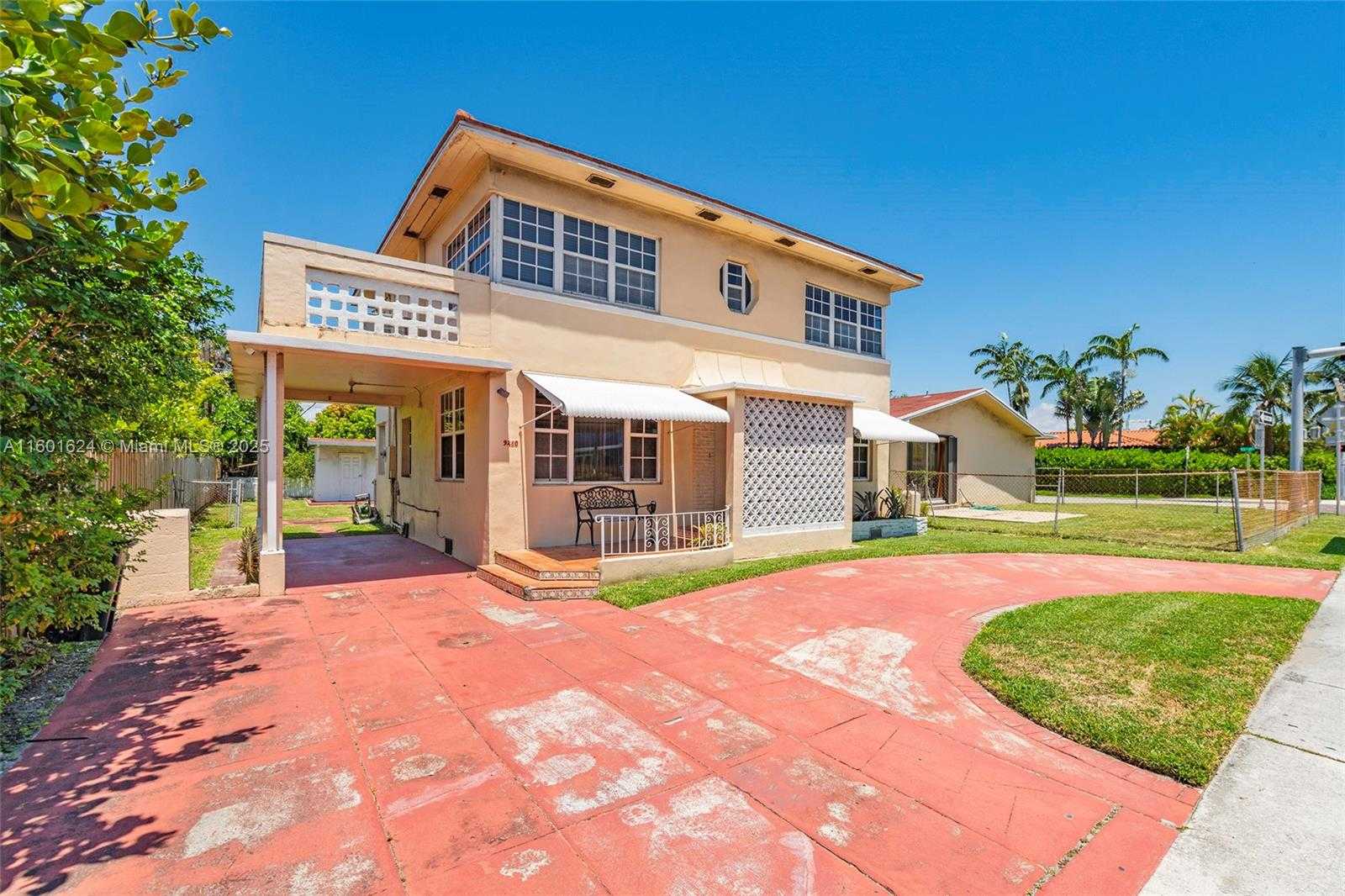 Small Image of 9280 HARDING AVE, Surfside Number 2