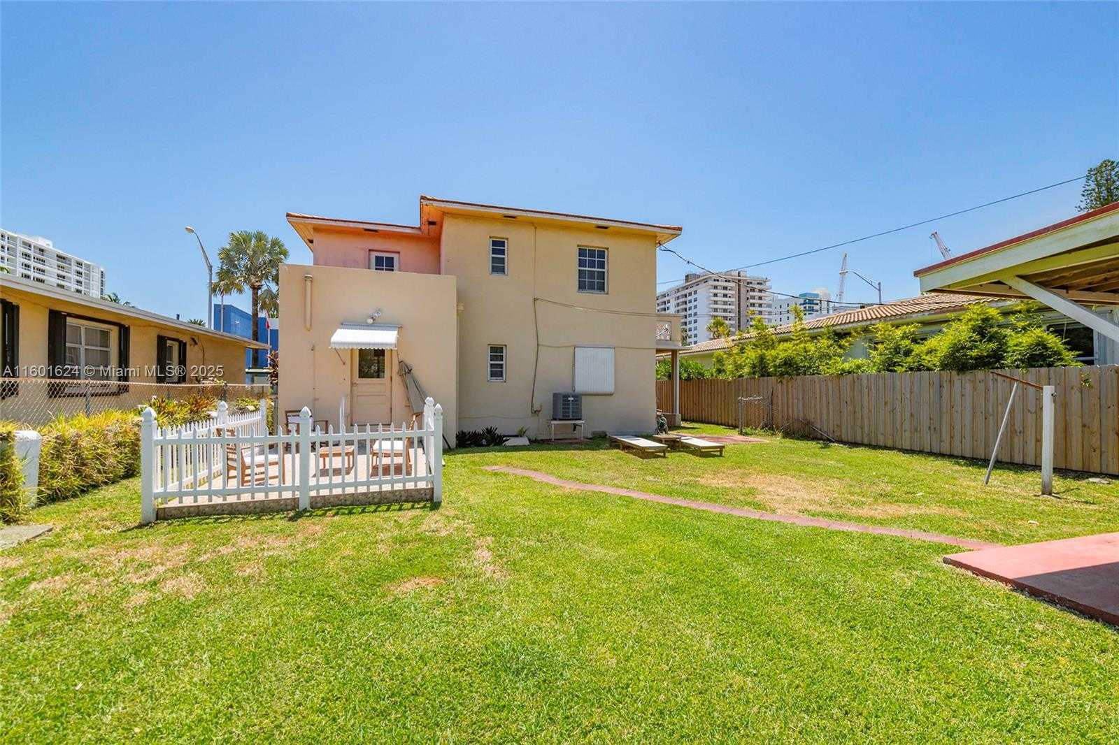 Small Image of 9280 HARDING AVE, Surfside Number 26
