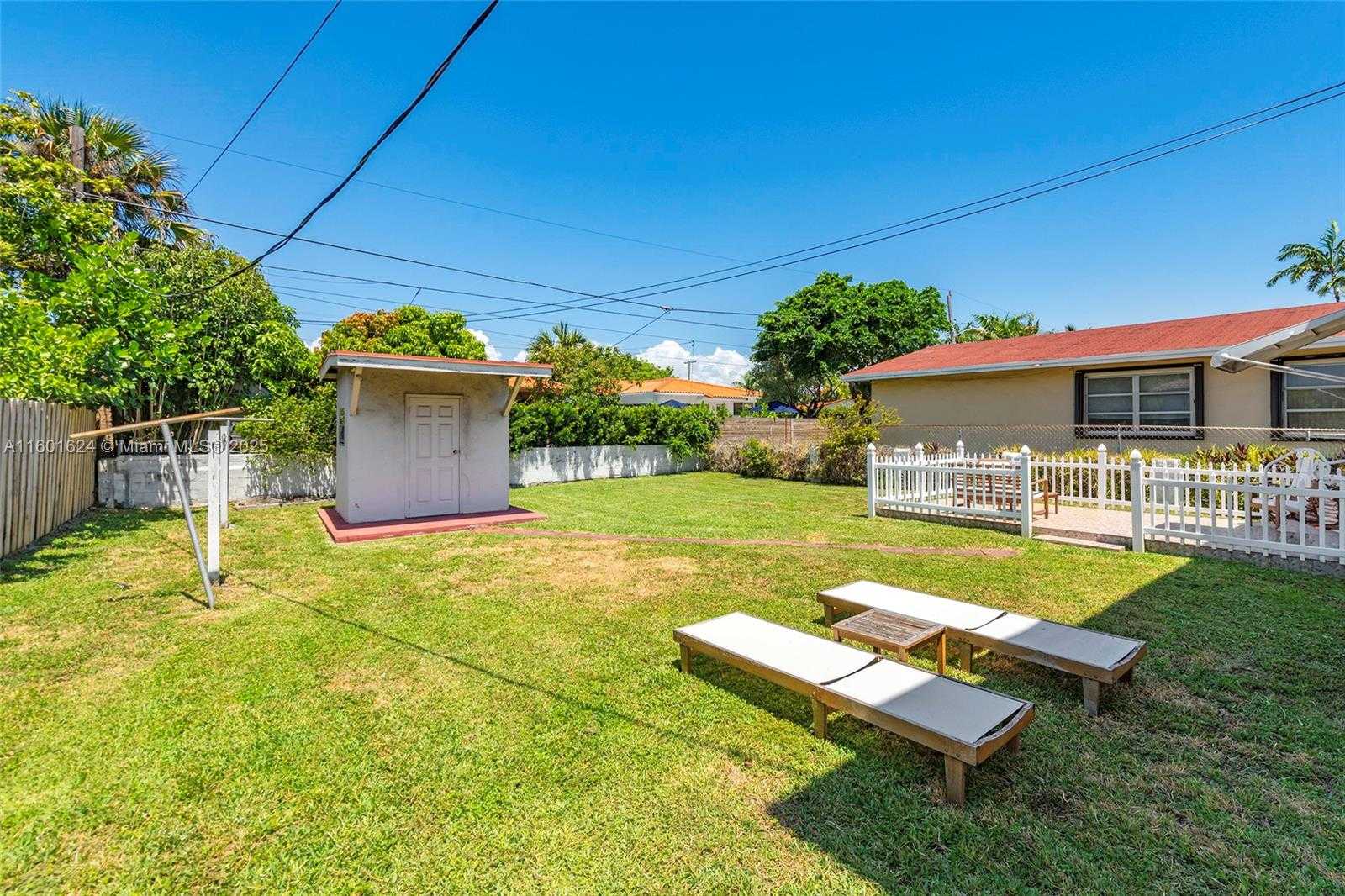 Small Image of 9280 HARDING AVE, Surfside Number 29