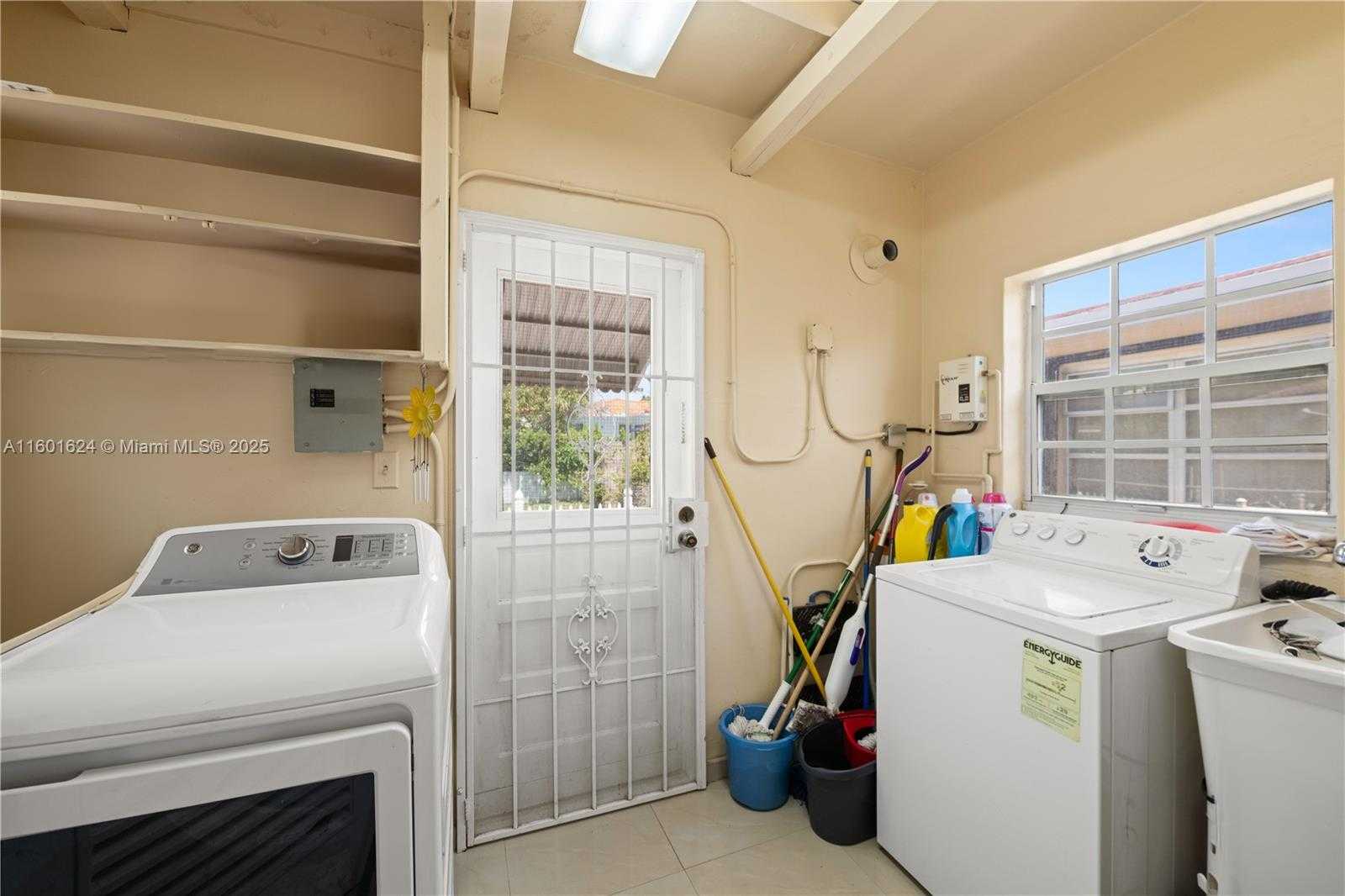 Small Image of 9280 HARDING AVE, Surfside Number 30