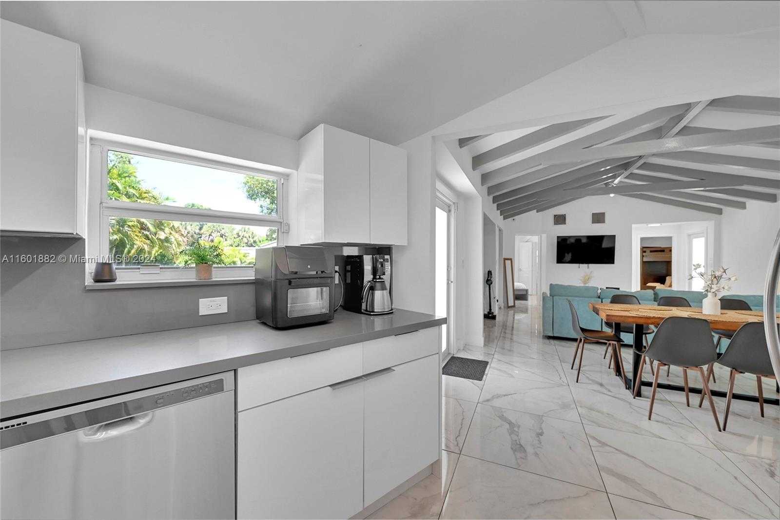 Small Image of 15 NORTH EAST 95TH ST, Miami Shores Number 13