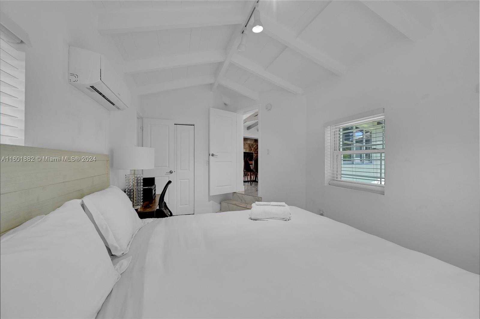 Small Image of 15 NORTH EAST 95TH ST, Miami Shores Number 18