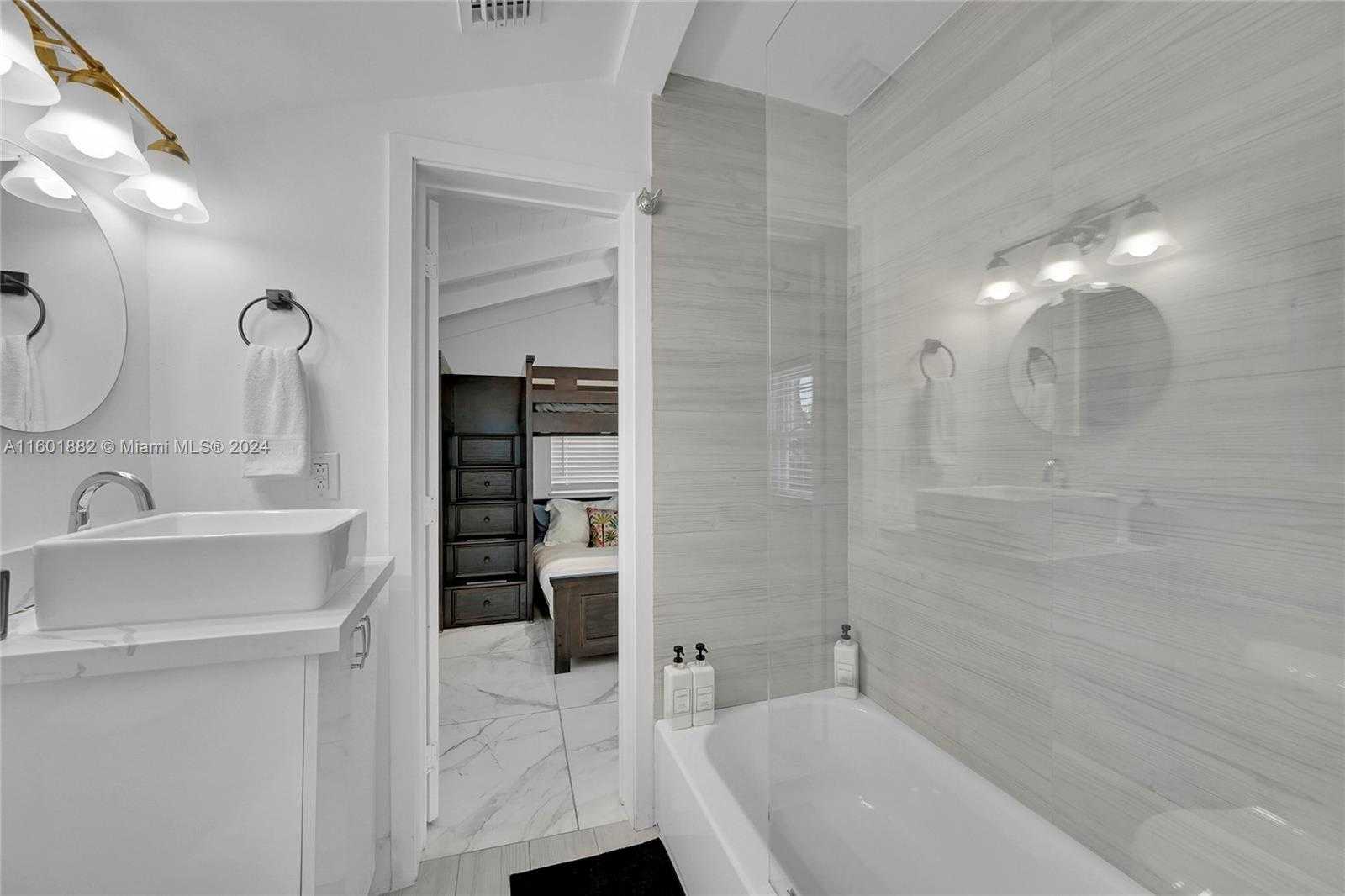 Small Image of 15 NORTH EAST 95TH ST, Miami Shores Number 23